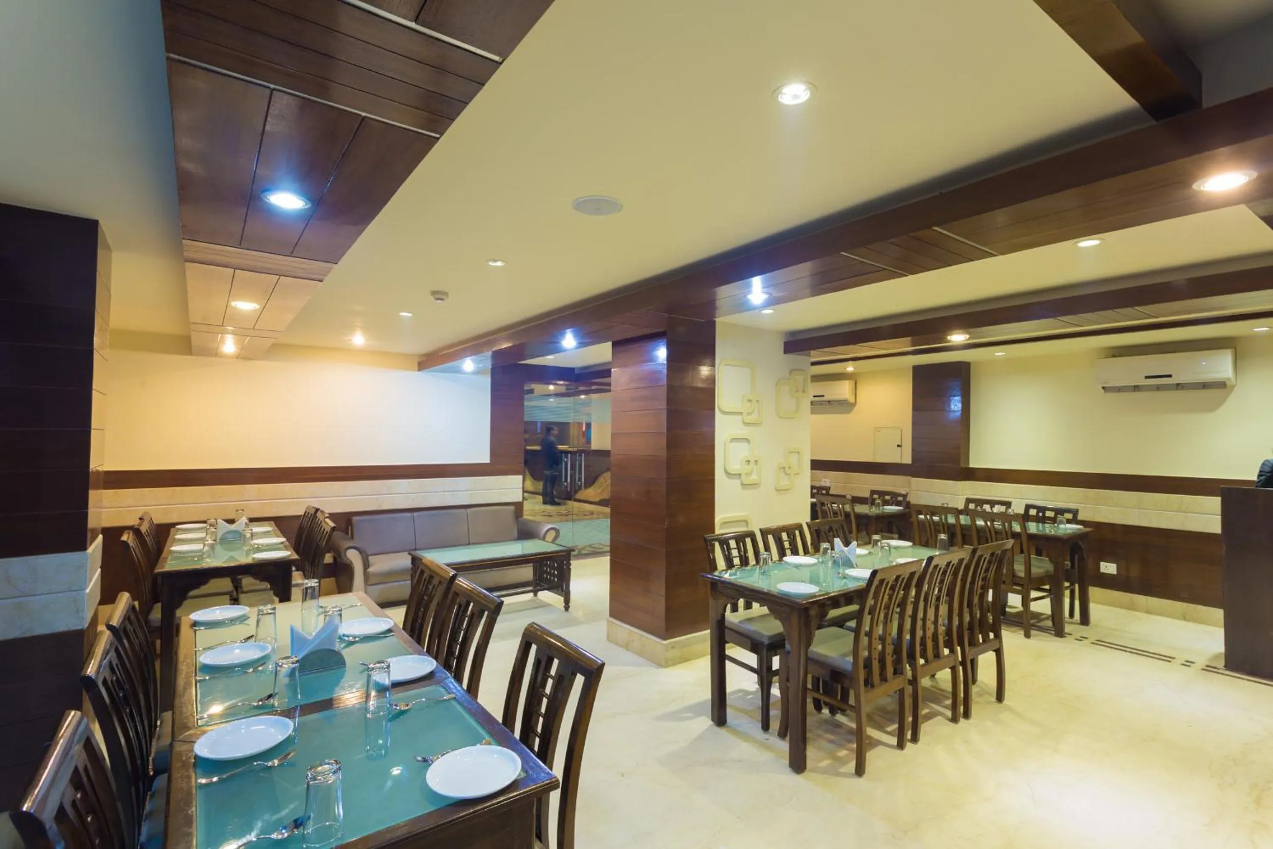 Restaurant/places to eat in Ginger Katra