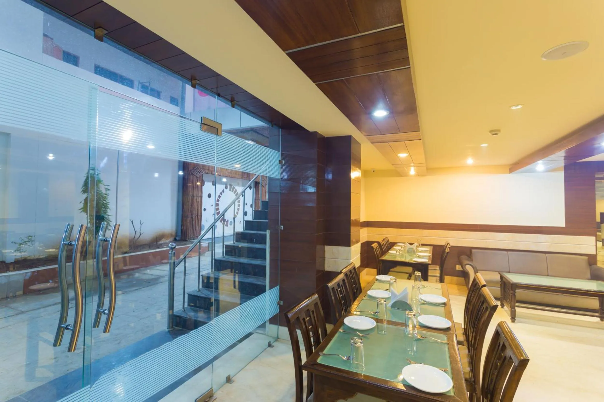 Restaurant/places to eat in Ginger Katra