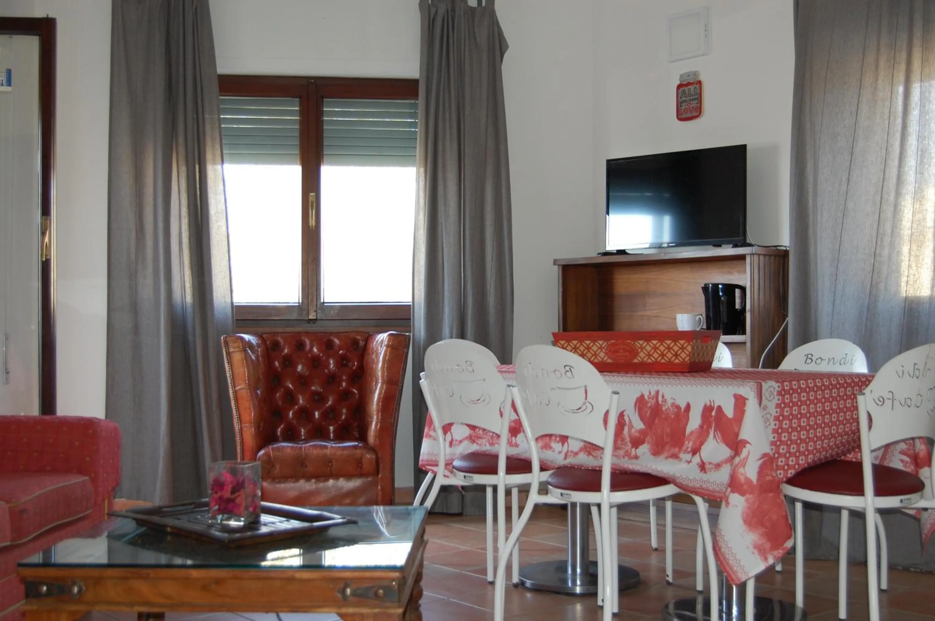 Dining area in Le casette di Frà al Bondì
