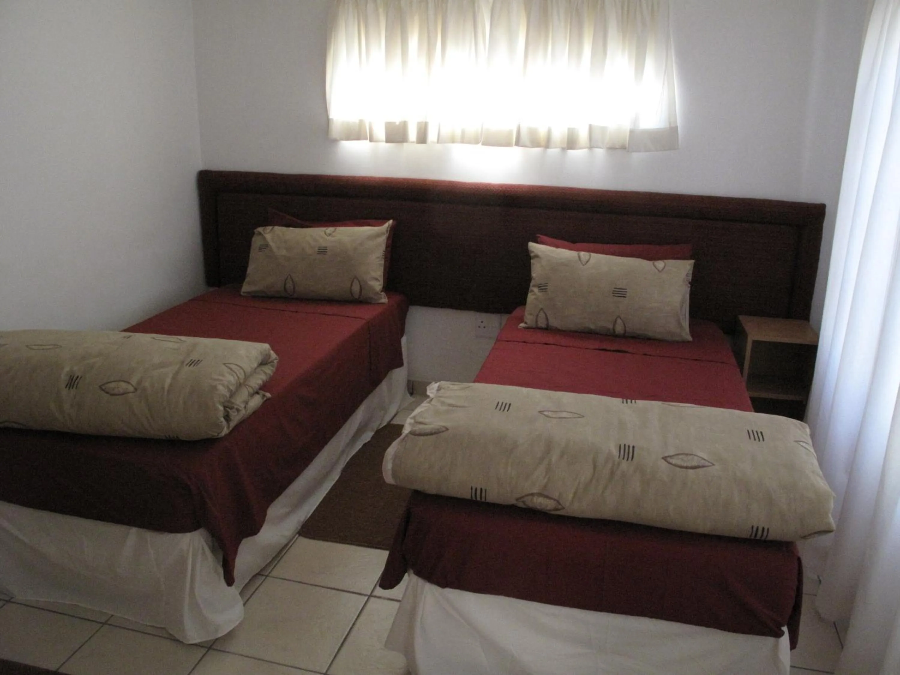 Bed in The Crescent Guesthouses - BnB/Self Catering
