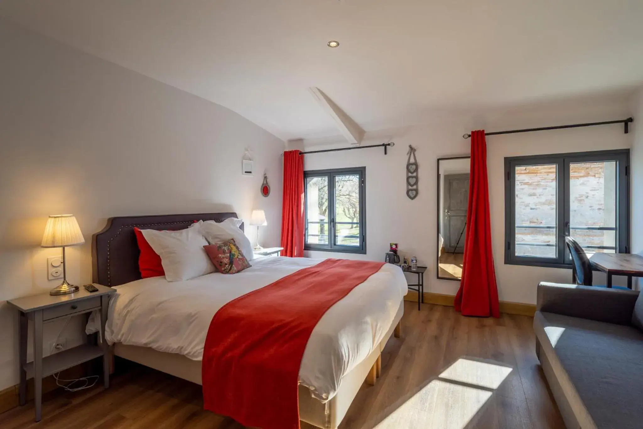 Photo of the whole room, Bed in Château de Loubéjac Photo of the whole room, Bed in Château de Loubéjac