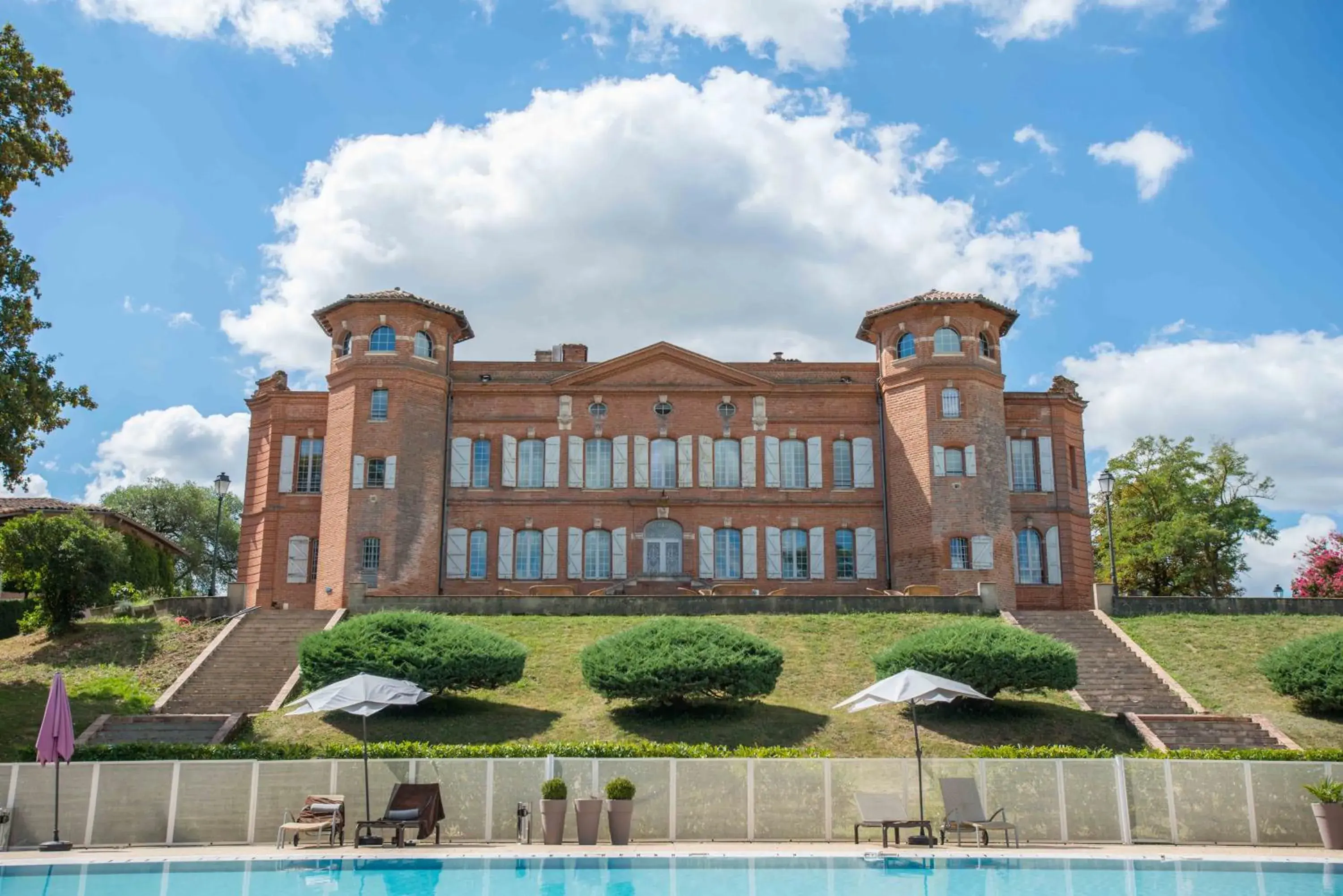 Property building in Château de Loubéjac Property building in Château de Loubéjac