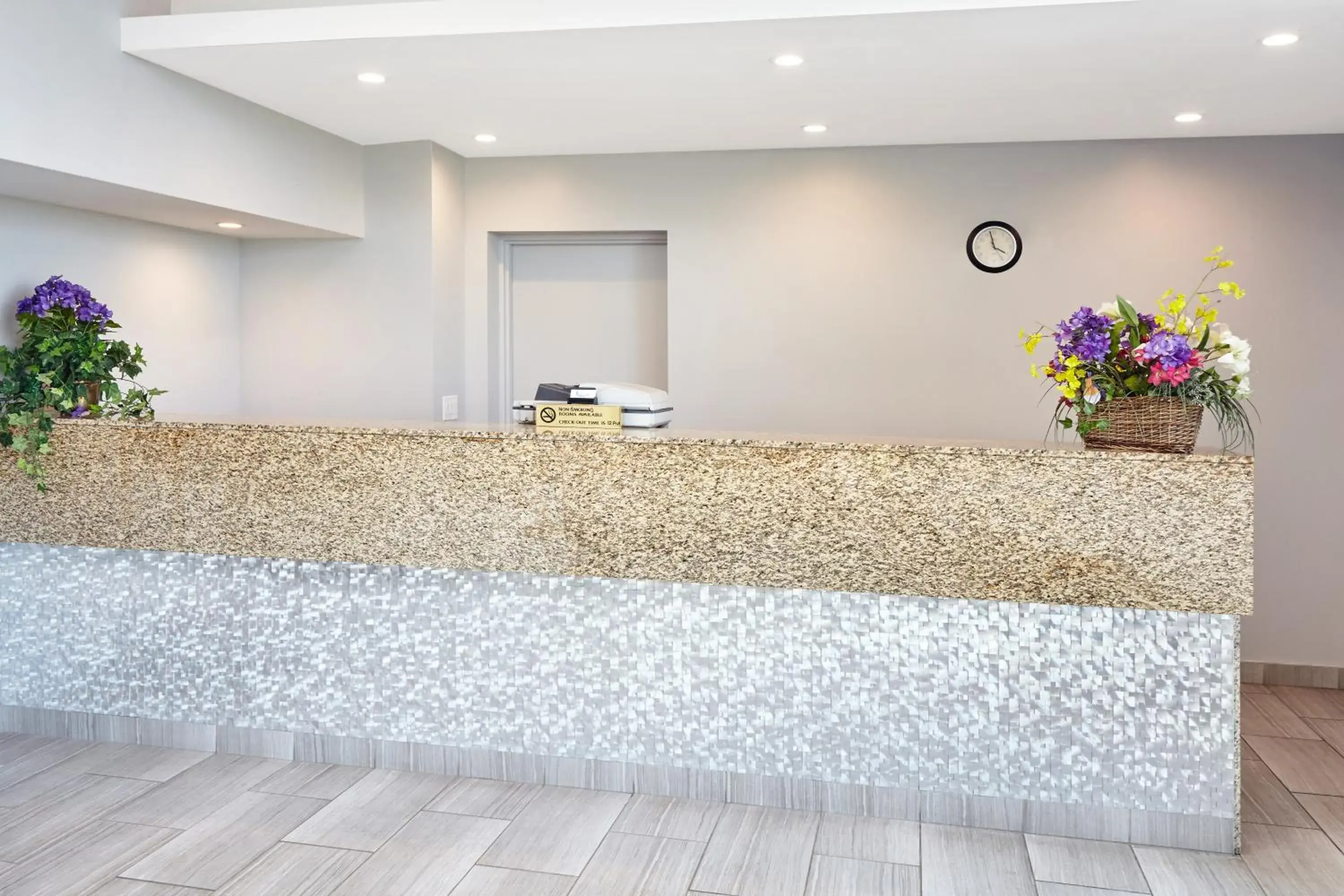 Lobby or reception in Chicago Lakeshore Hotel Lobby or reception in Chicago Lakeshore Hotel