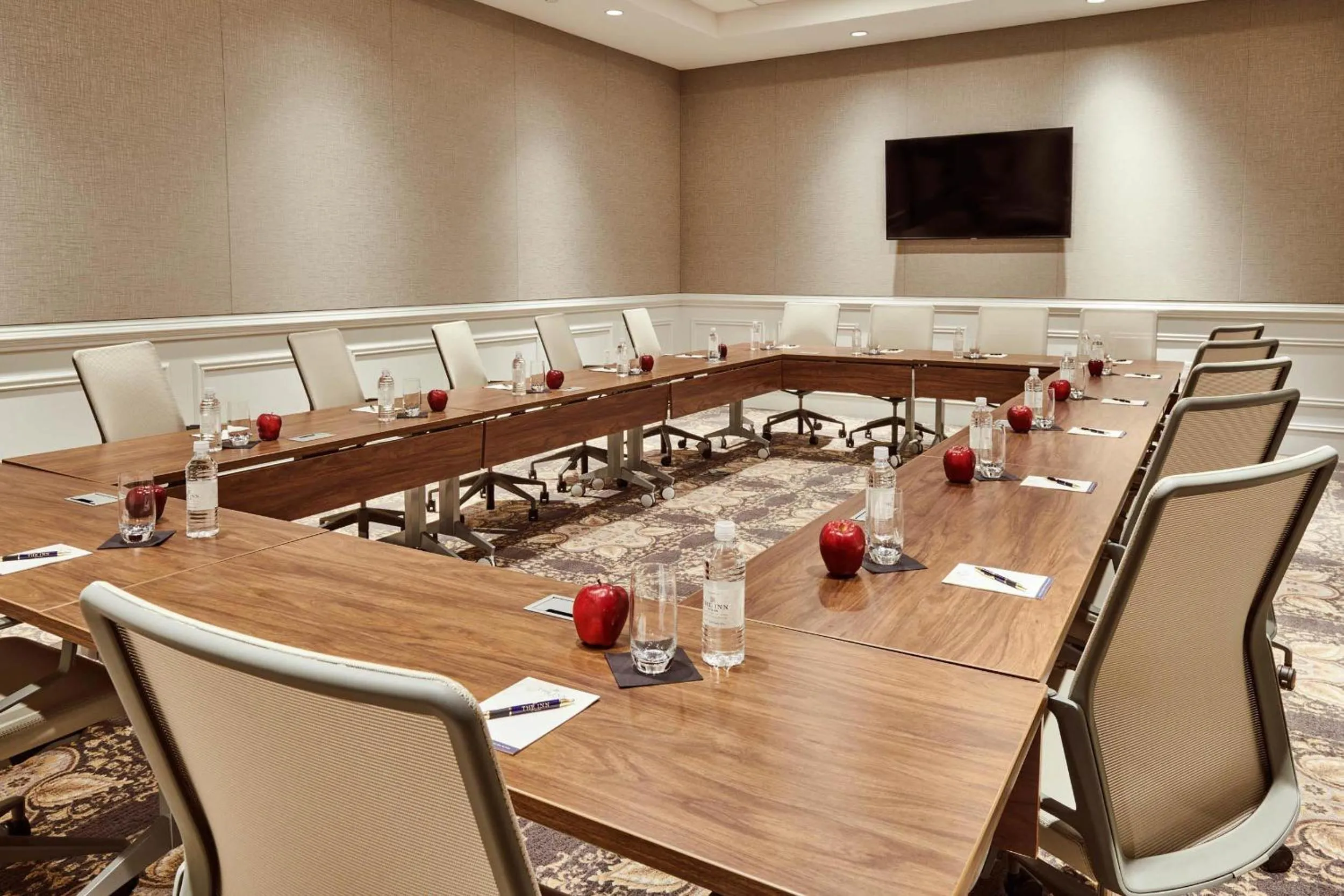 Meeting/conference room in The Inn at Elon