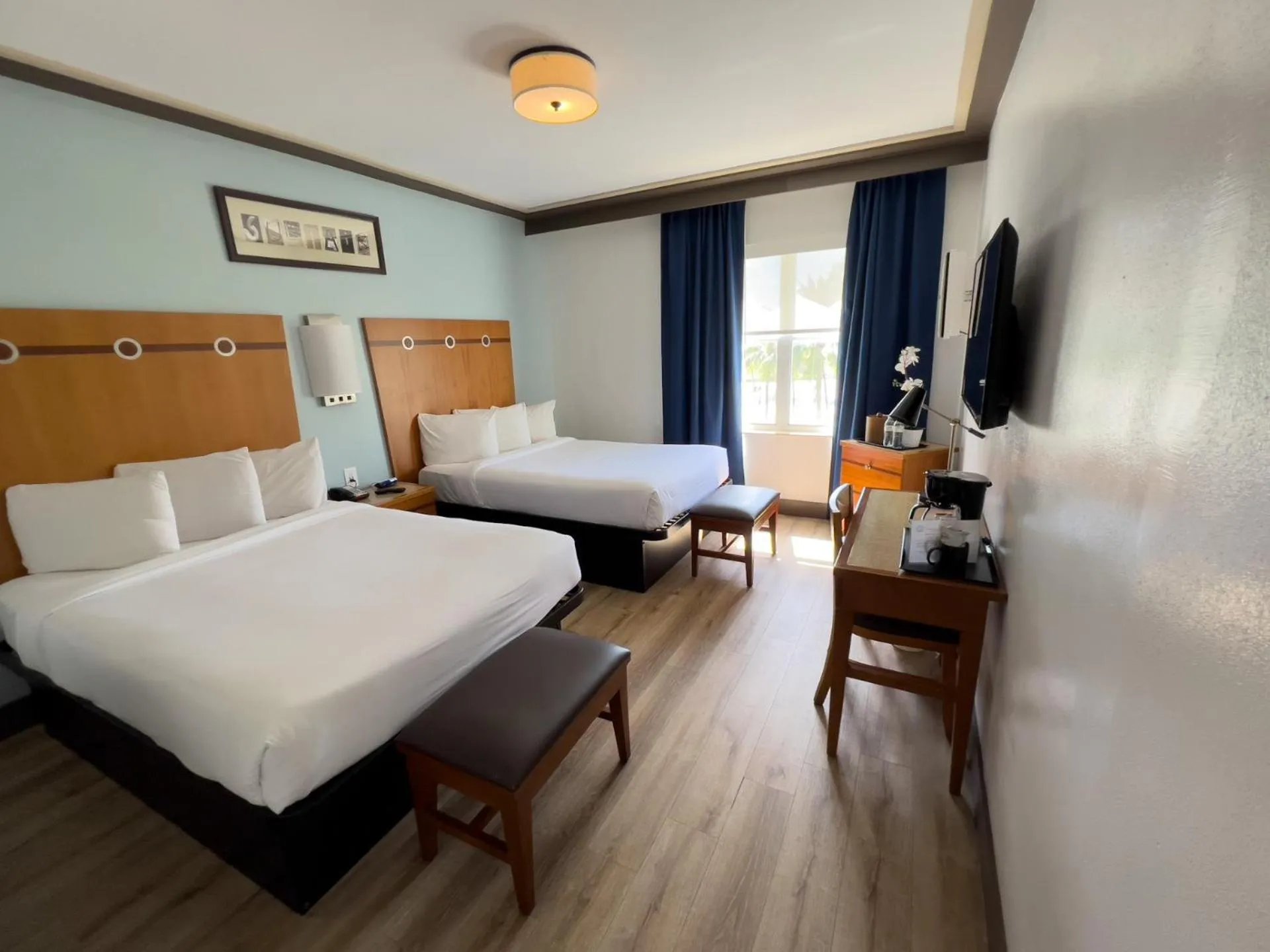 Bed in Majestic Hotel South Beach