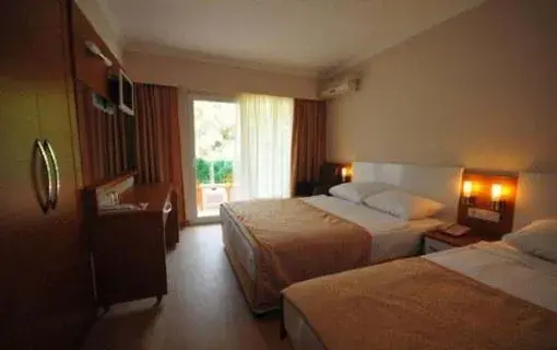 Photo of the whole room, Bed in Annabella Park Hotel