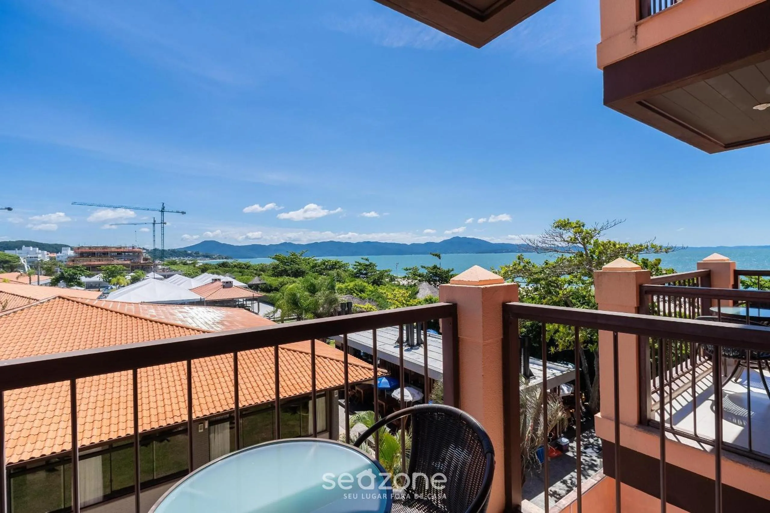 Balcony/Terrace in Estúdios Modernos em Resort pé na areia - Jurerê Beach Village JBVJR