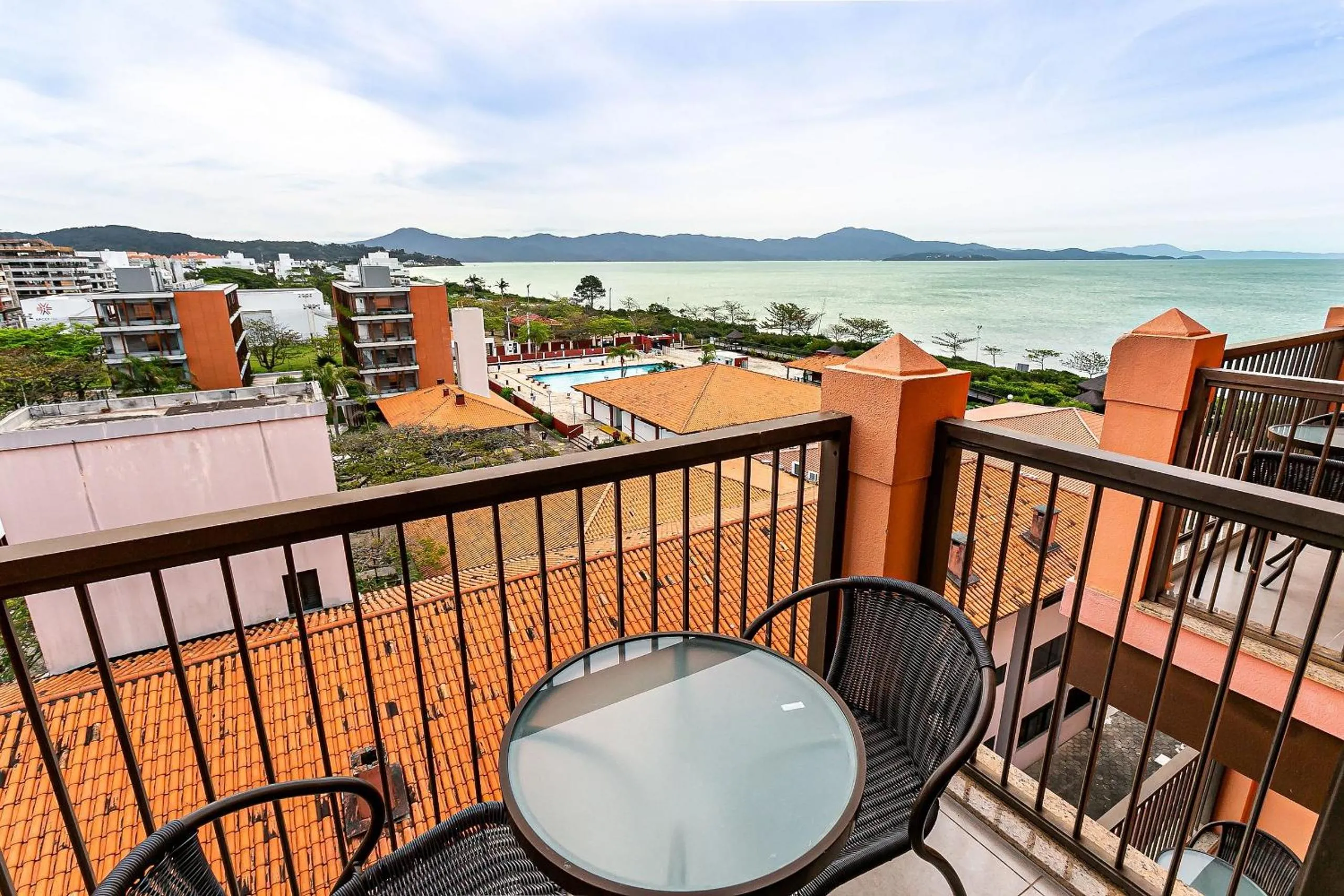 Balcony/Terrace in Estúdios Modernos em Resort pé na areia - Jurerê Beach Village JBVJR