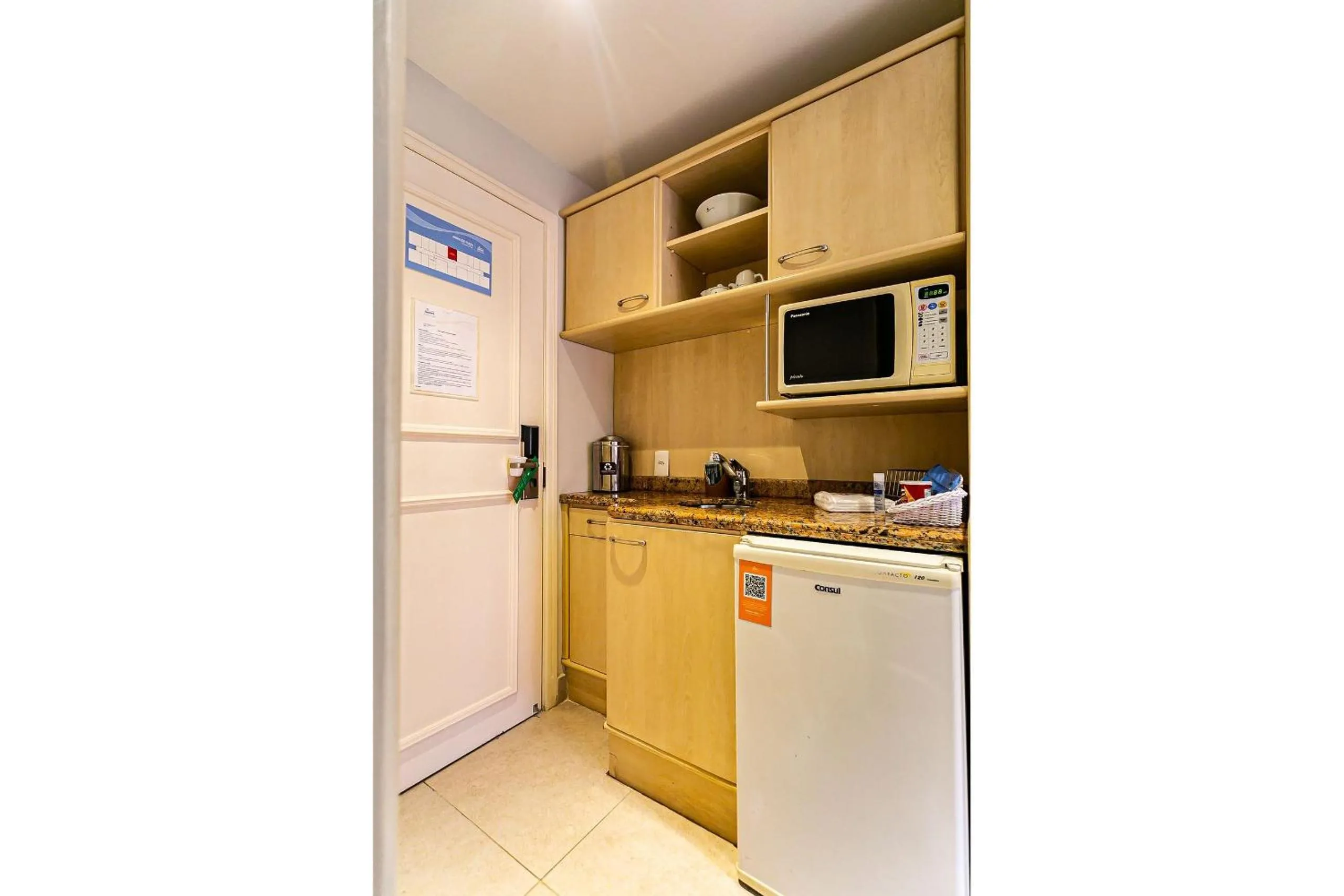Kitchen or kitchenette in Estúdios Modernos em Resort pé na areia - Jurerê Beach Village JBVJR
