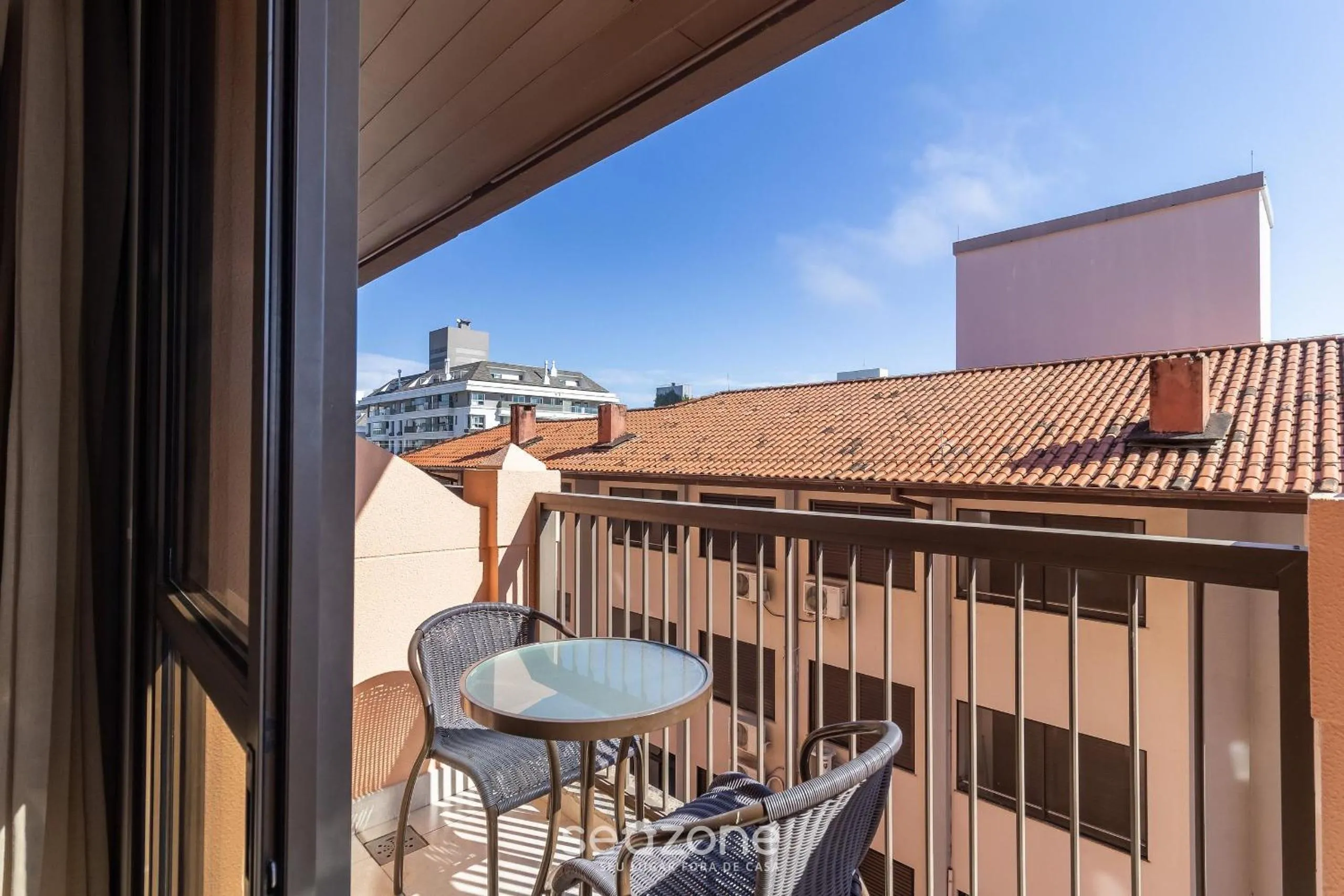 Estúdios Modernos em Resort pé na areia - Jurerê Beach Village JBVJR
