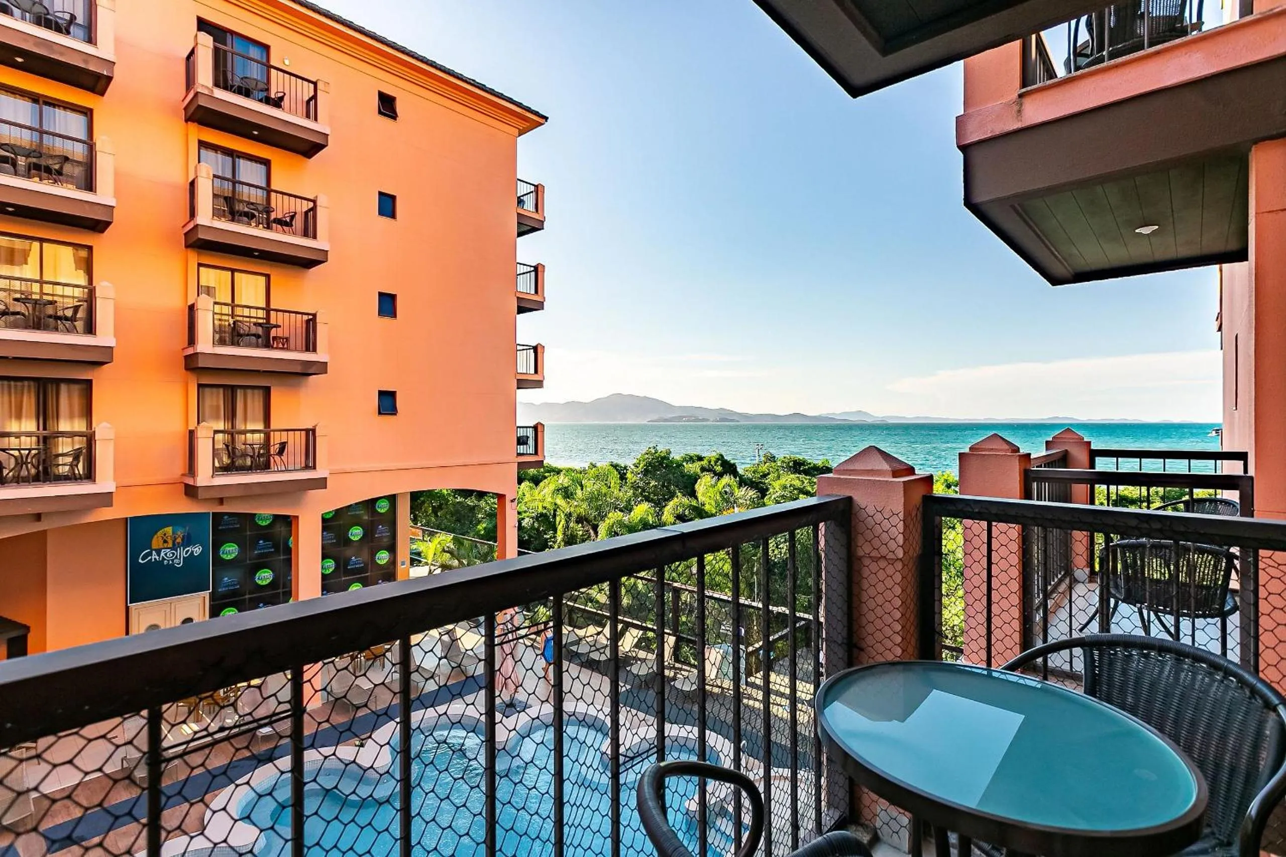 Balcony/Terrace in Estúdios Modernos em Resort pé na areia - Jurerê Beach Village JBVJR