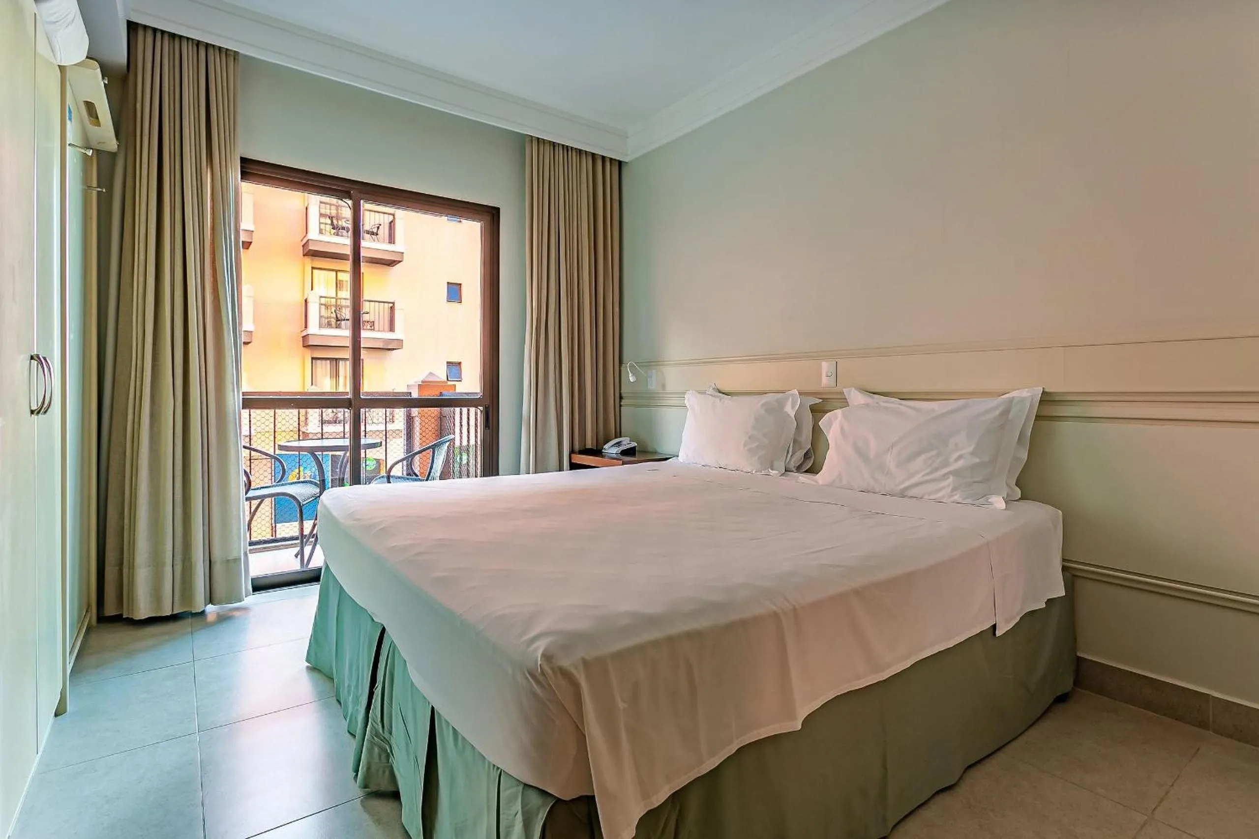 Bed in Estúdios Modernos em Resort pé na areia - Jurerê Beach Village JBVJR