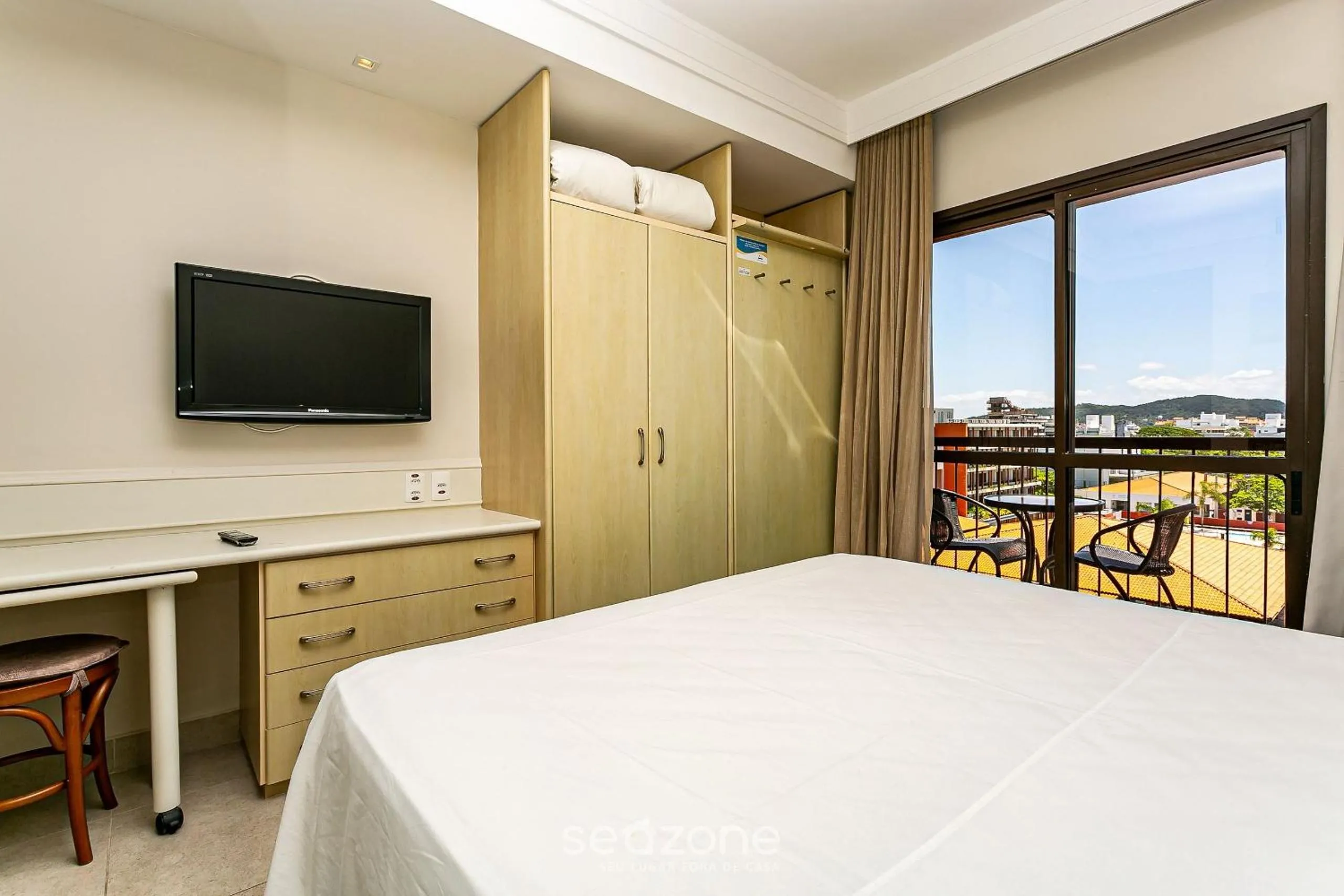 TV and multimedia, Bed in Estúdios Modernos em Resort pé na areia - Jurerê Beach Village JBVJR