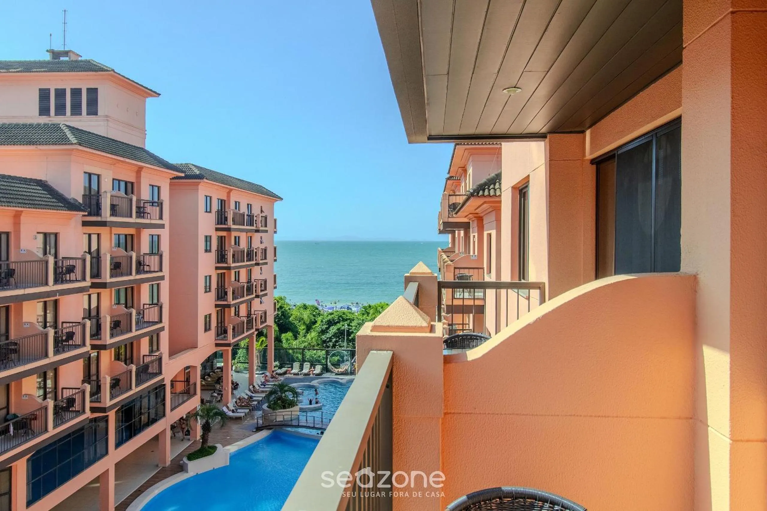 Balcony/Terrace in Estúdios Modernos em Resort pé na areia - Jurerê Beach Village JBVJR