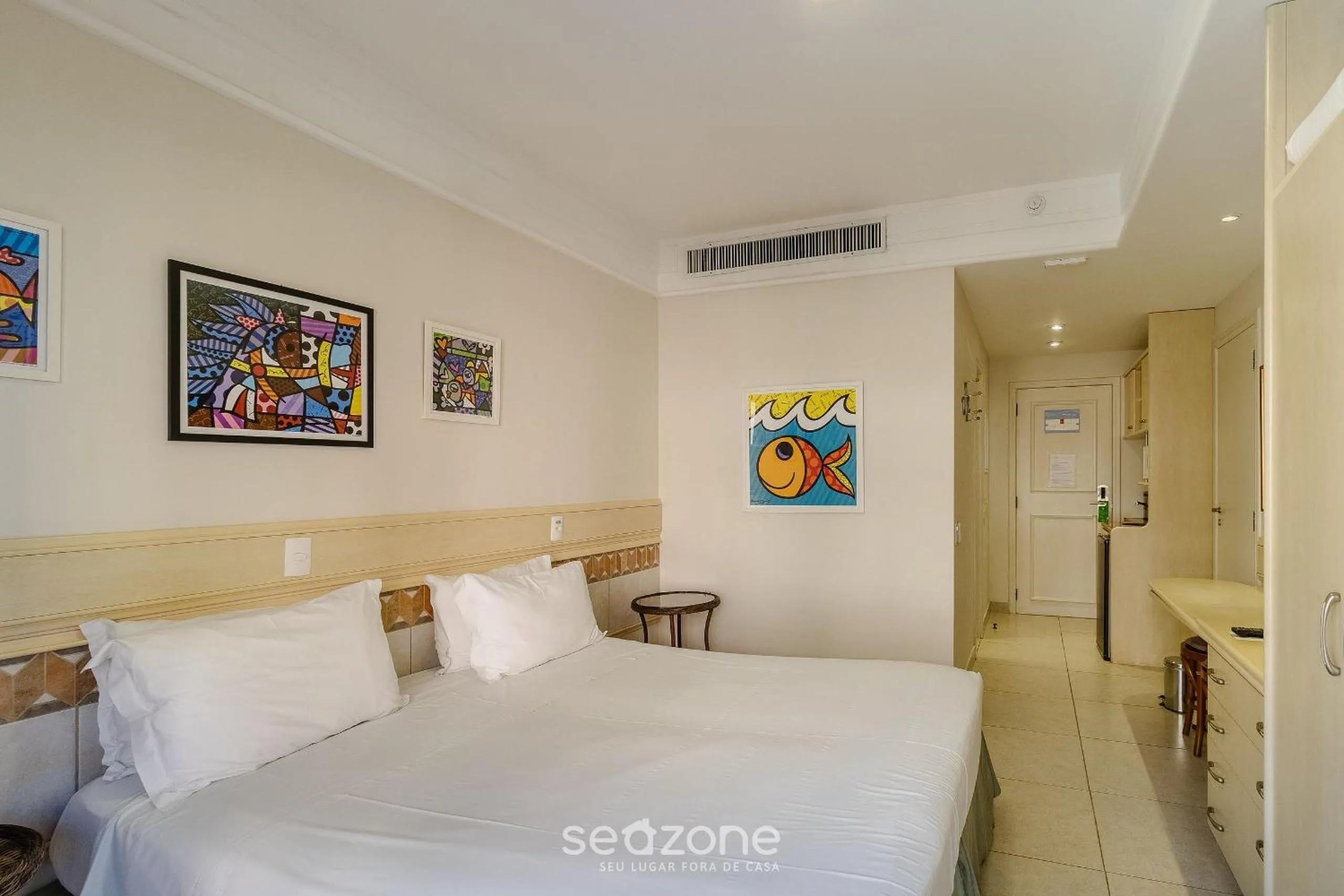 Bedroom, Bed in Estúdios Modernos em Resort pé na areia - Jurerê Beach Village JBVJR