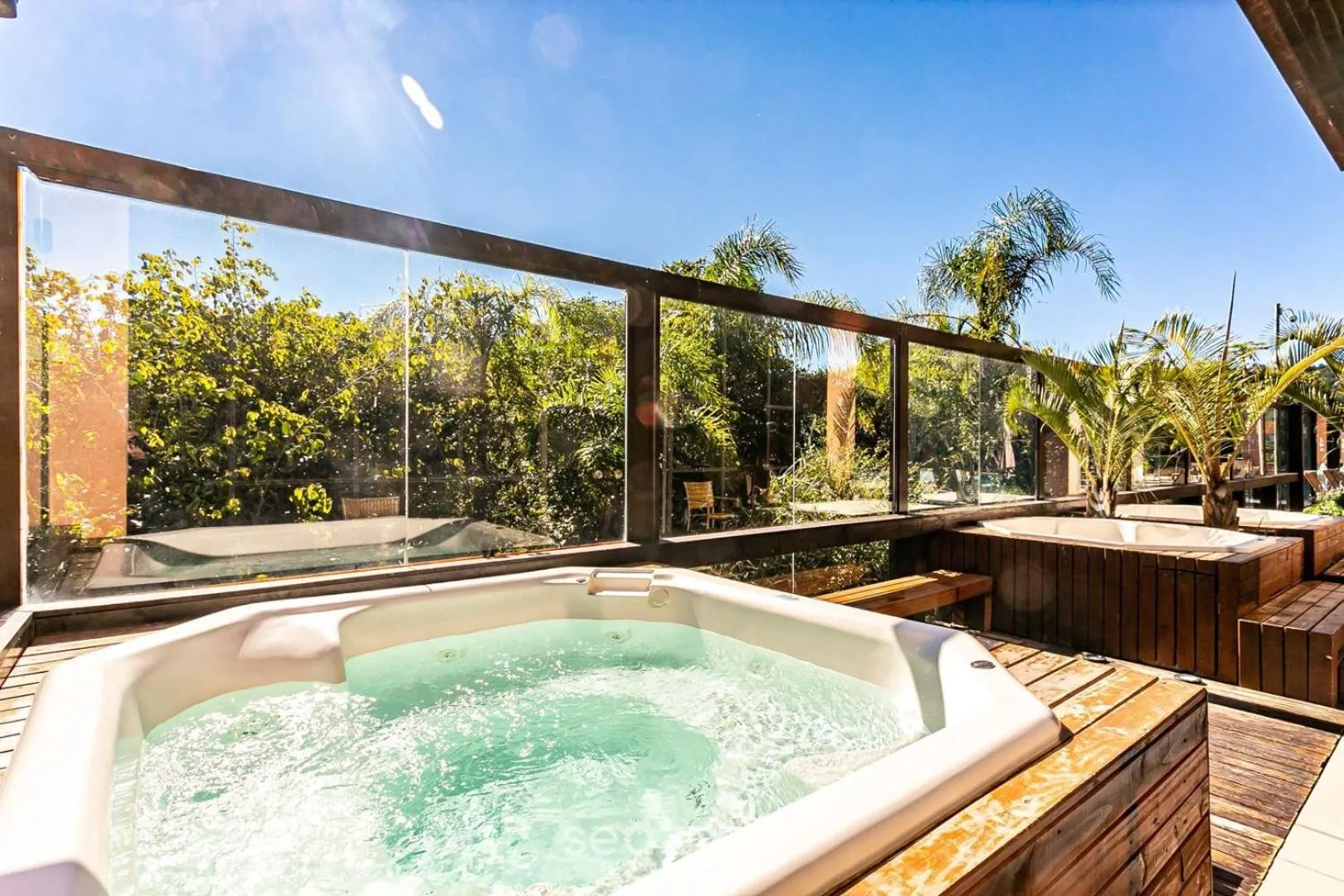 Hot Tub in Estúdios Modernos em Resort pé na areia - Jurerê Beach Village JBVJR