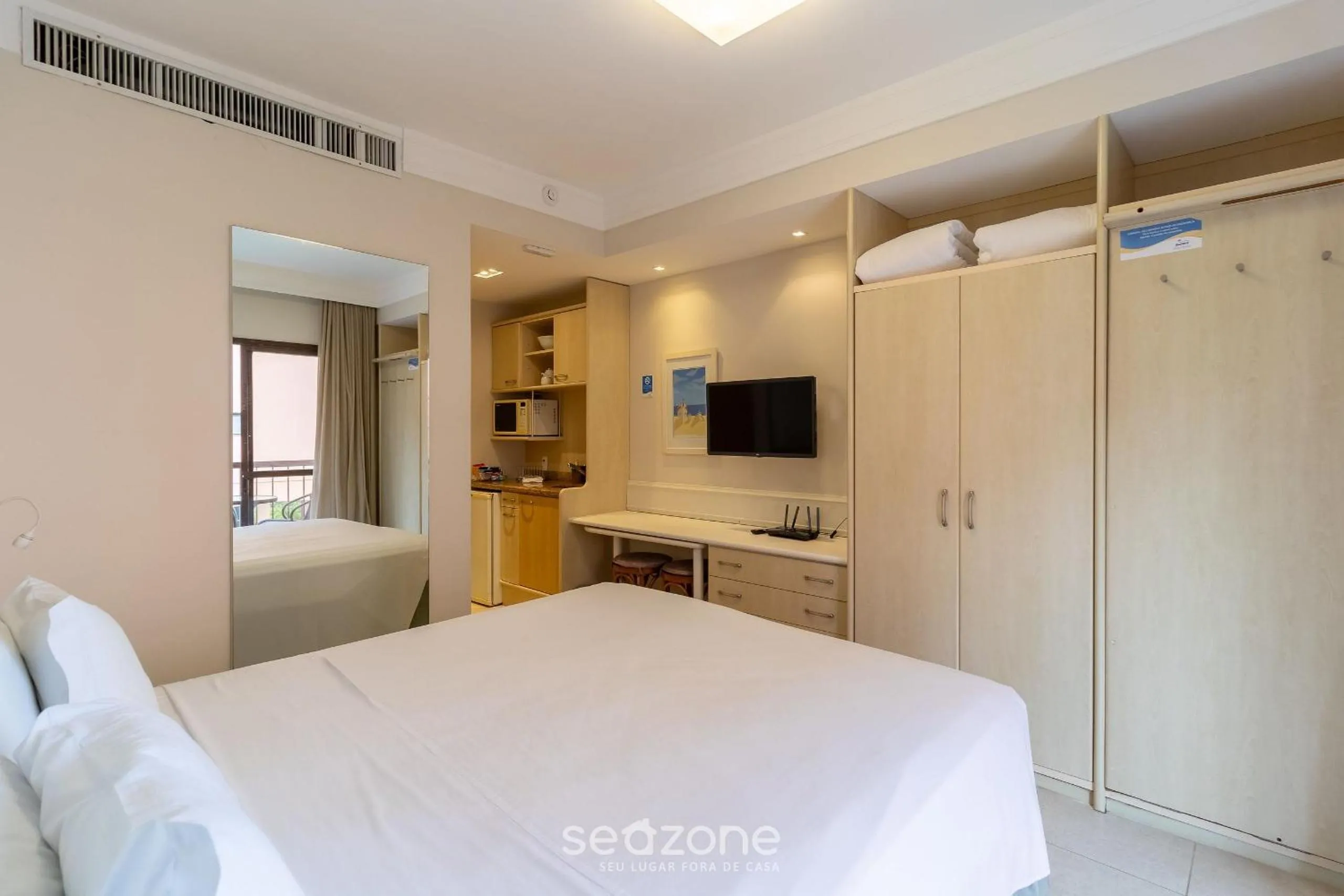 TV and multimedia, Bed in Estúdios Modernos em Resort pé na areia - Jurerê Beach Village JBVJR