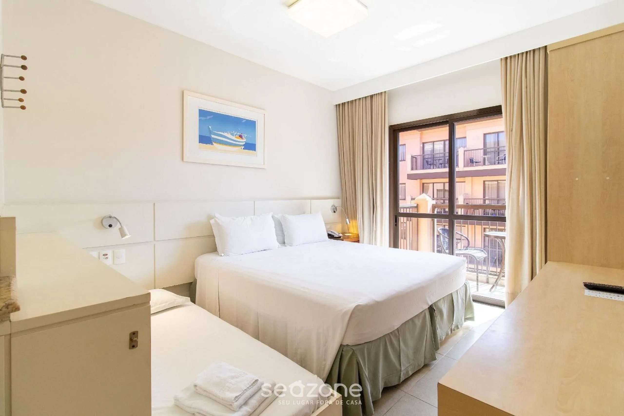 Bedroom, Bed in Estúdios Modernos em Resort pé na areia - Jurerê Beach Village JBVJR