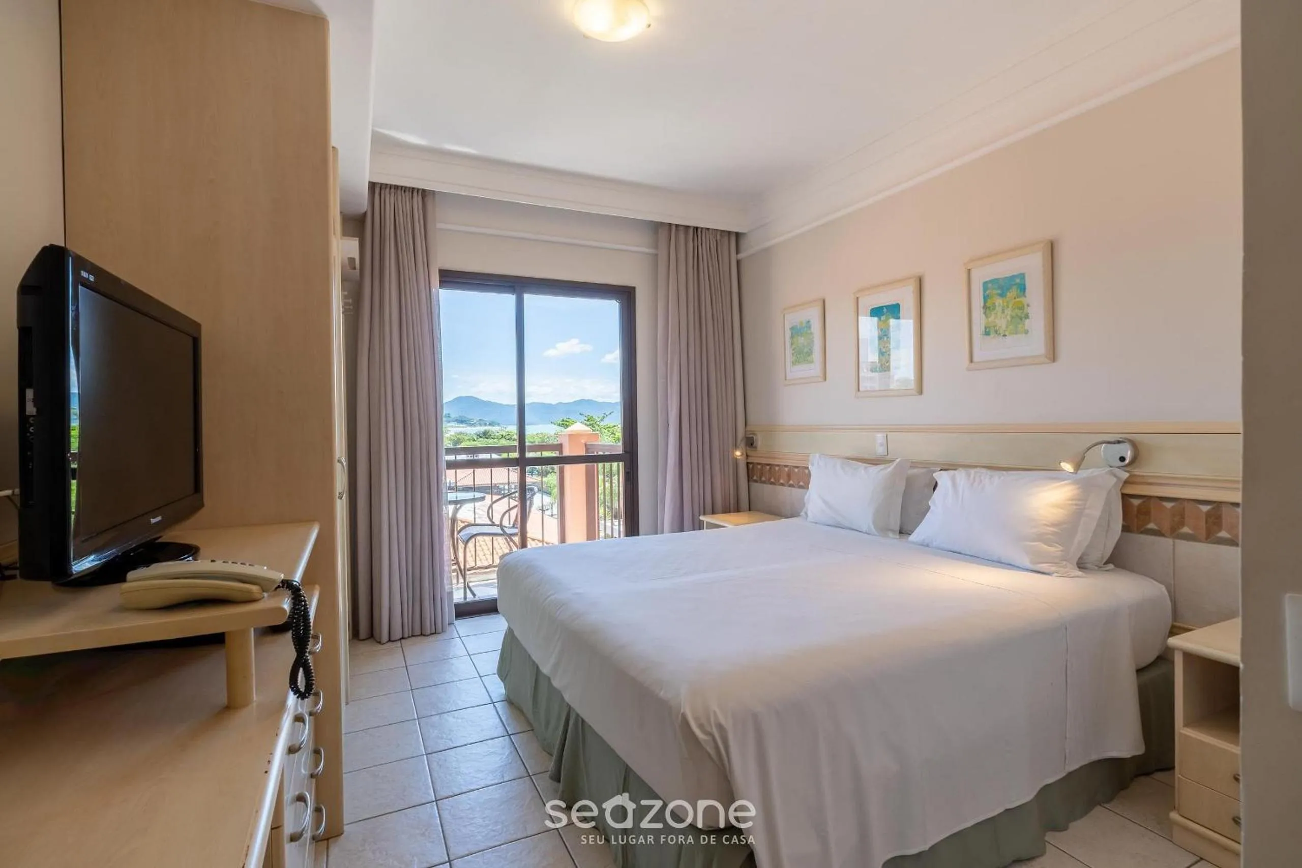 Bedroom, Bed in Estúdios Modernos em Resort pé na areia - Jurerê Beach Village JBVJR