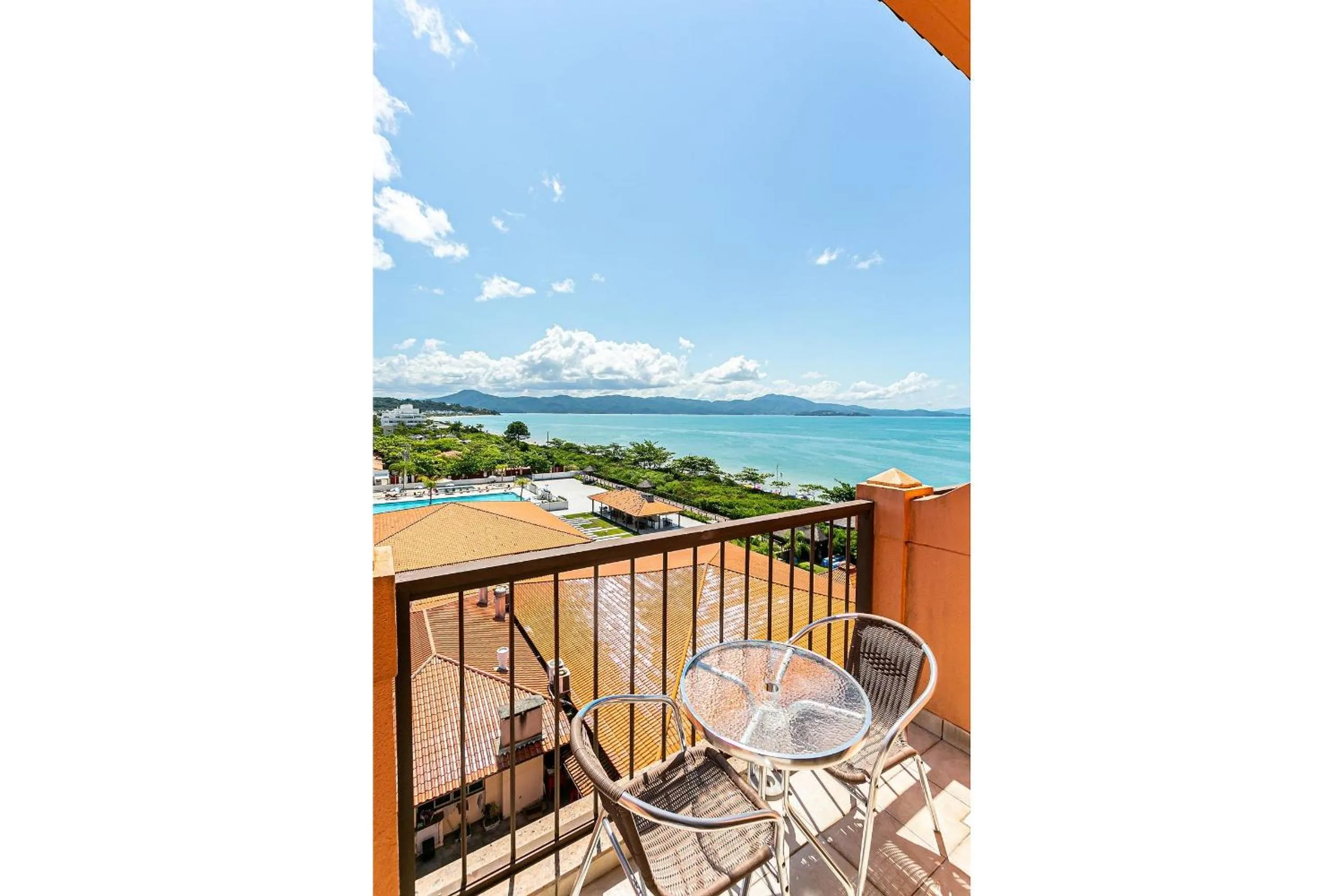 Balcony/Terrace in Estúdios Modernos em Resort pé na areia - Jurerê Beach Village JBVJR