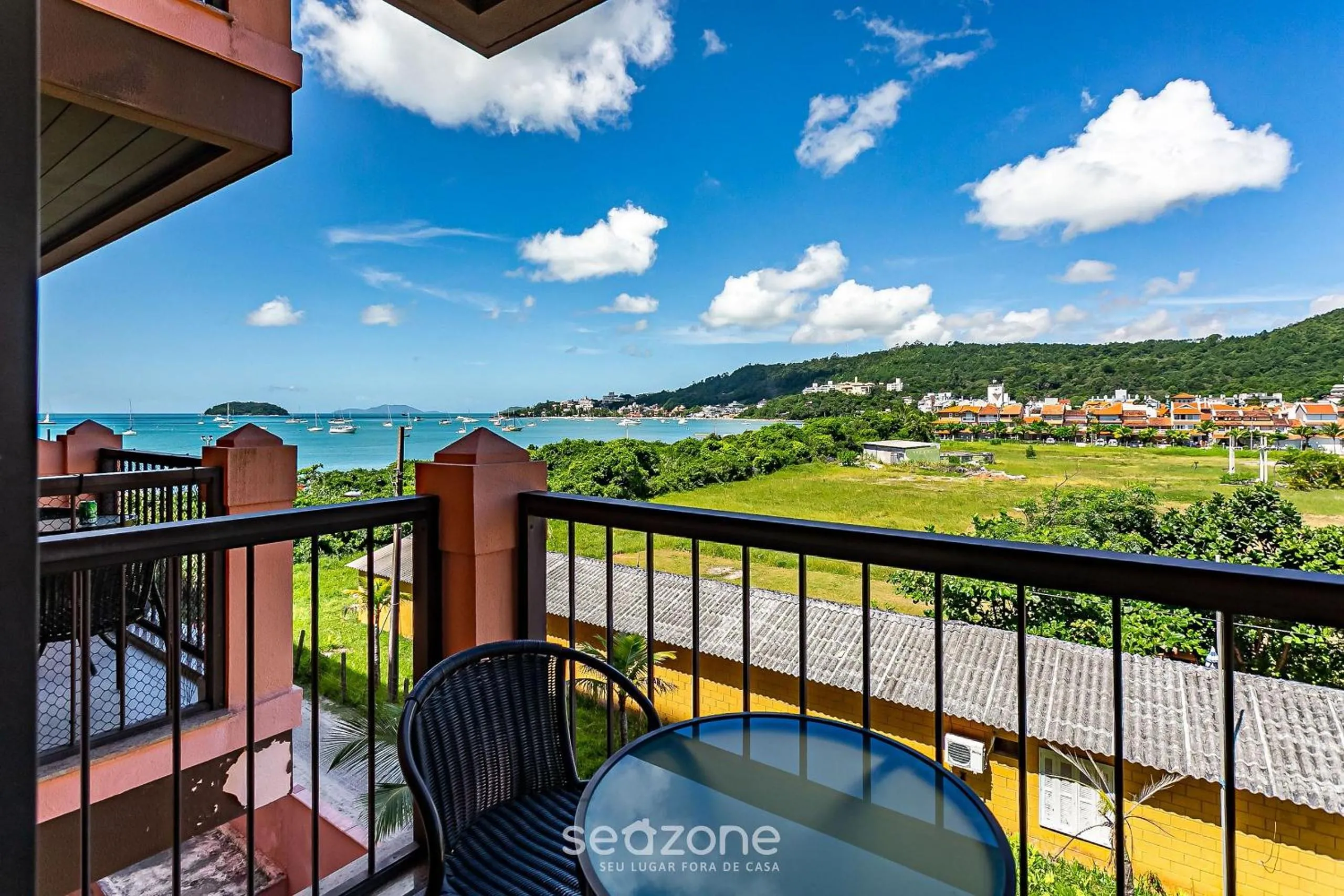 Balcony/Terrace in Estúdios Modernos em Resort pé na areia - Jurerê Beach Village JBVJR