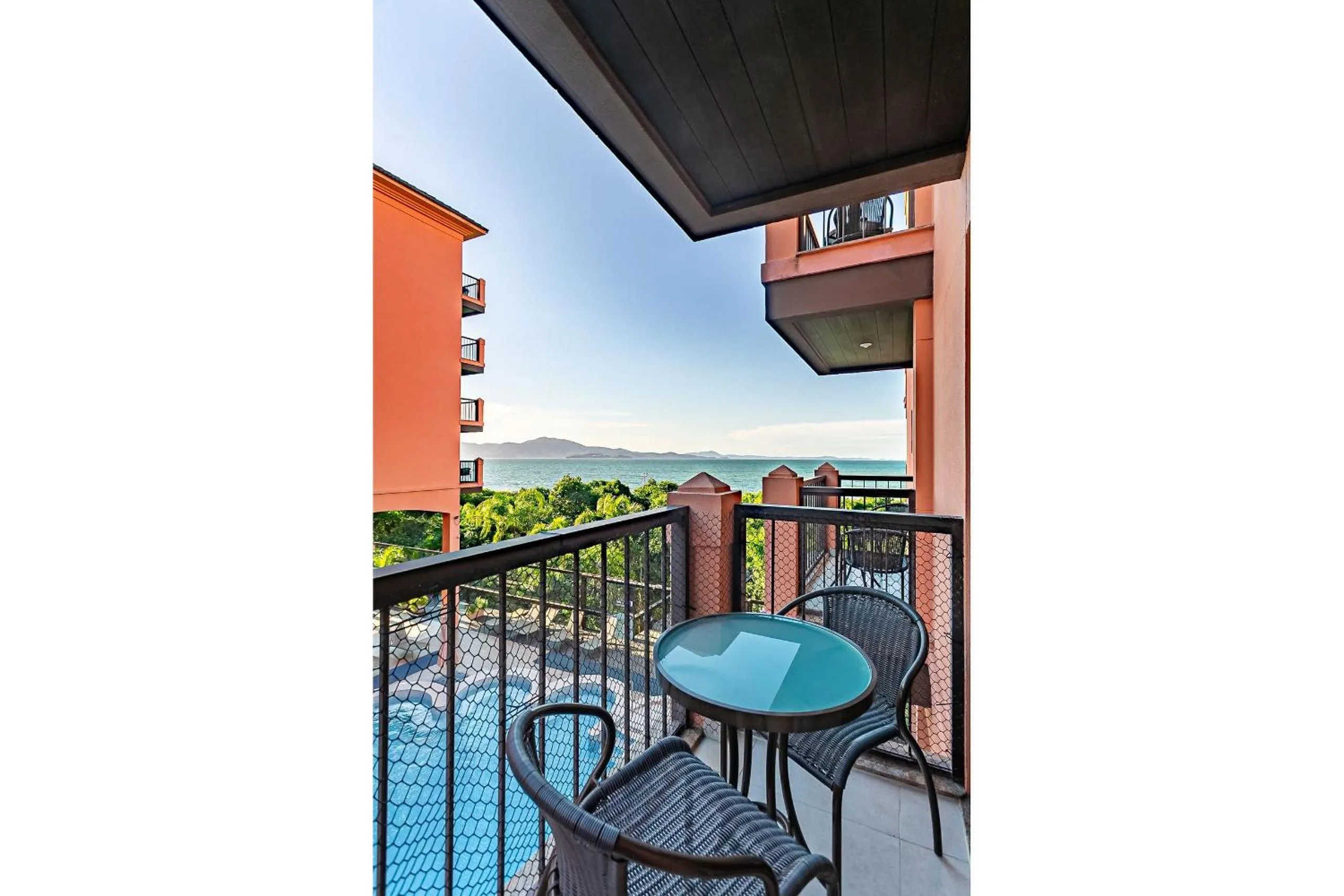 Balcony/Terrace in Estúdios Modernos em Resort pé na areia - Jurerê Beach Village JBVJR