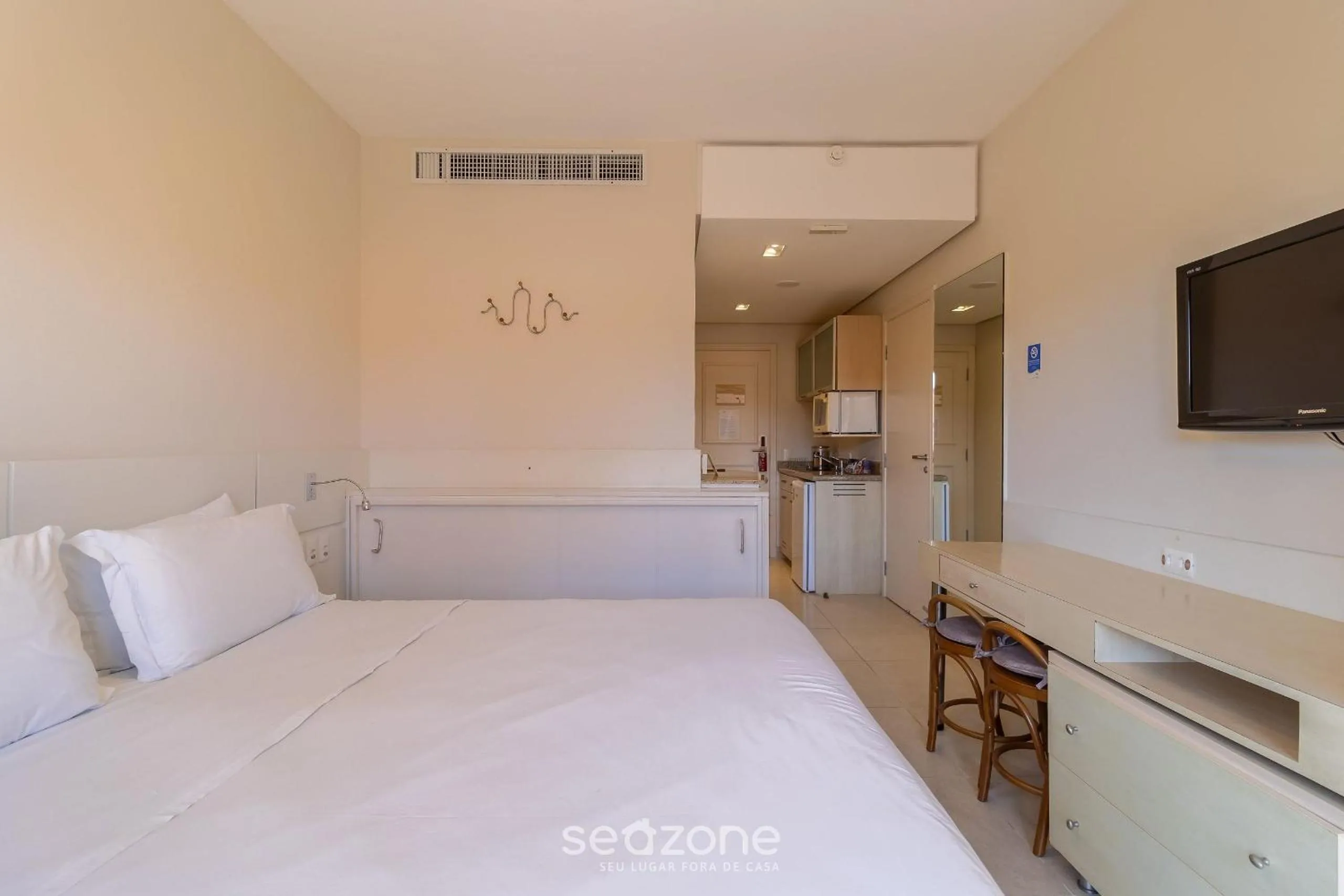 Bed in Estúdios Modernos em Resort pé na areia - Jurerê Beach Village JBVJR
