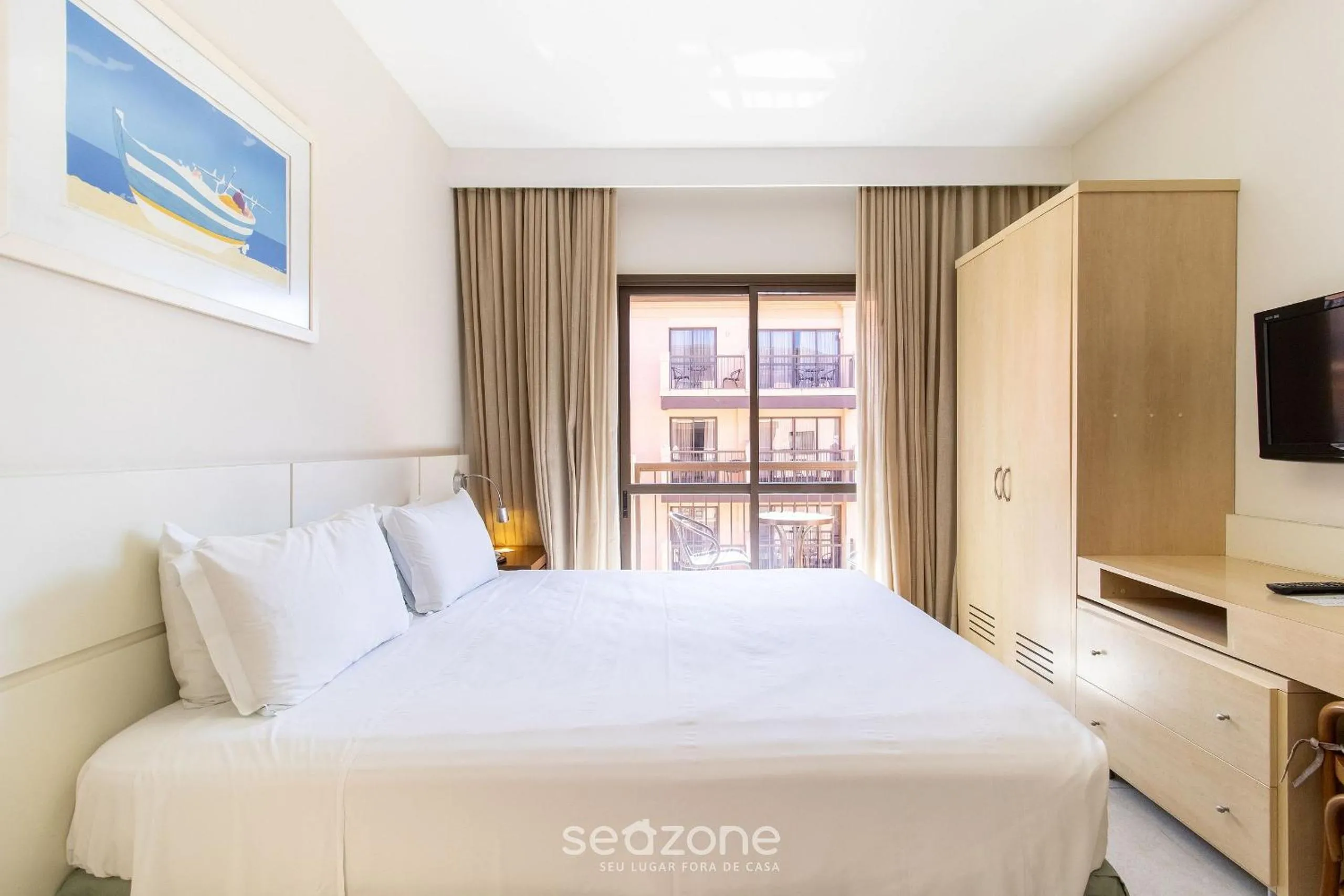 Bedroom, Bed in Estúdios Modernos em Resort pé na areia - Jurerê Beach Village JBVJR