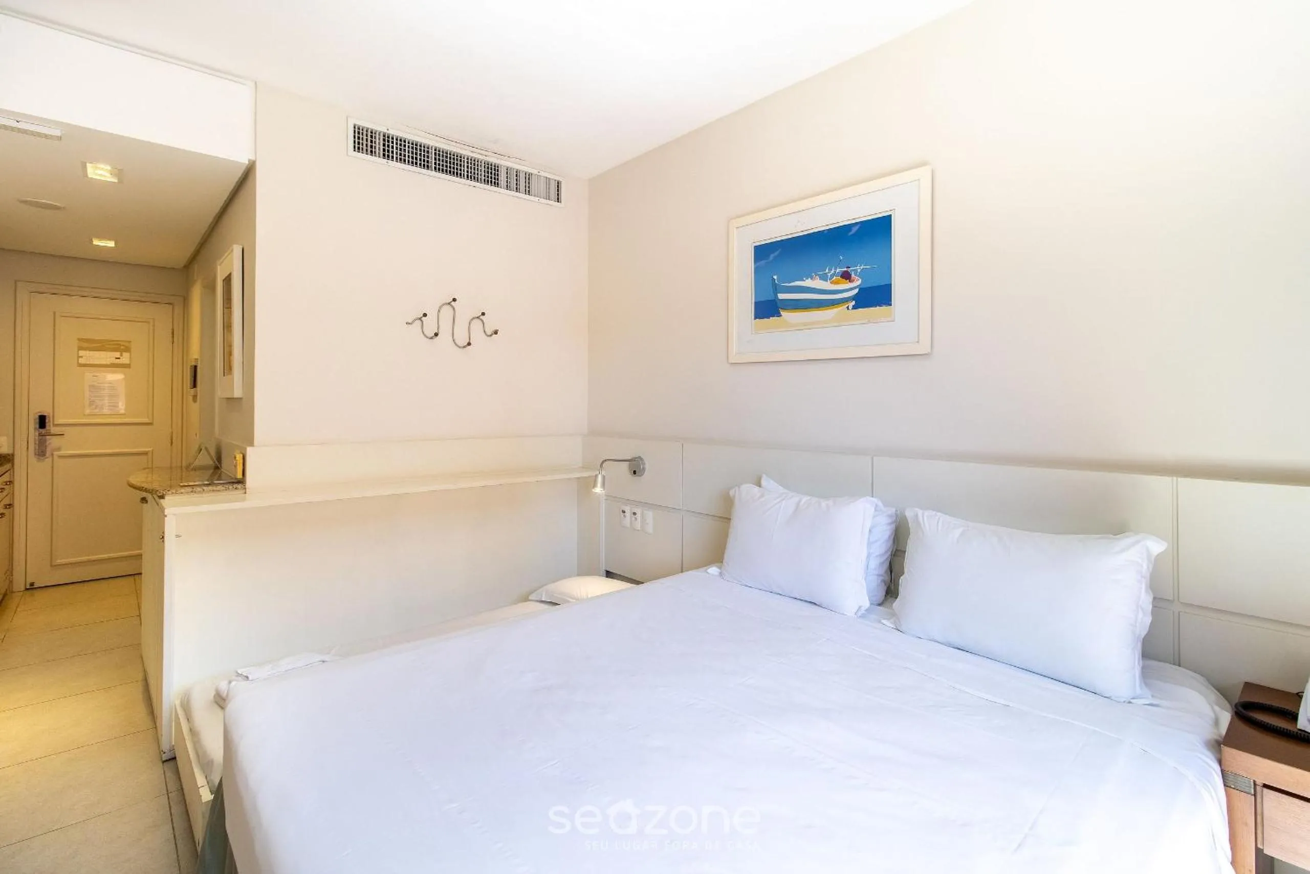 Bedroom, Bed in Estúdios Modernos em Resort pé na areia - Jurerê Beach Village JBVJR