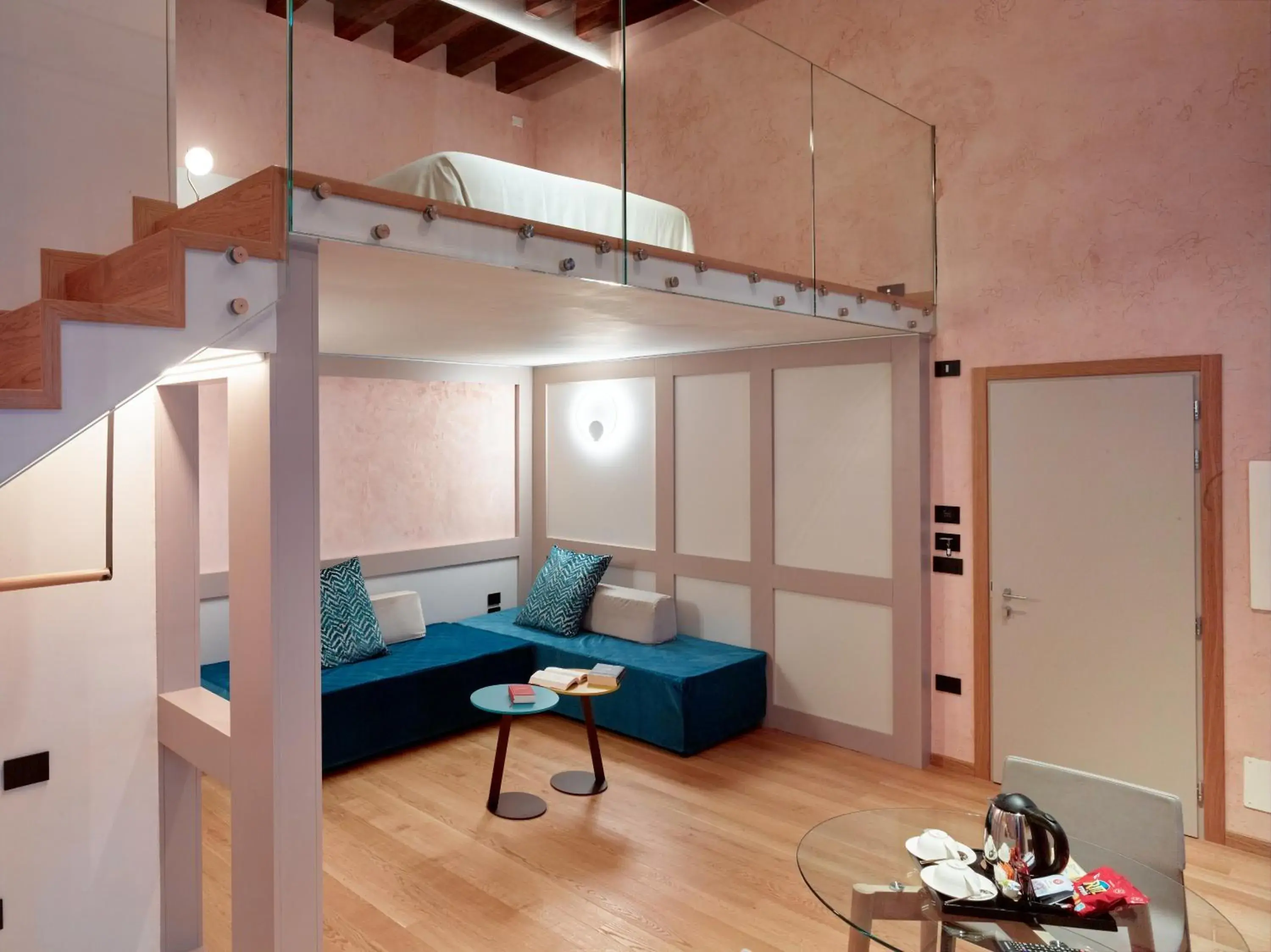 Living room in Ca' dei Proverbi Suites - WENICE Deep Culture Living room in Ca' dei Proverbi Suites - WENICE Deep Culture