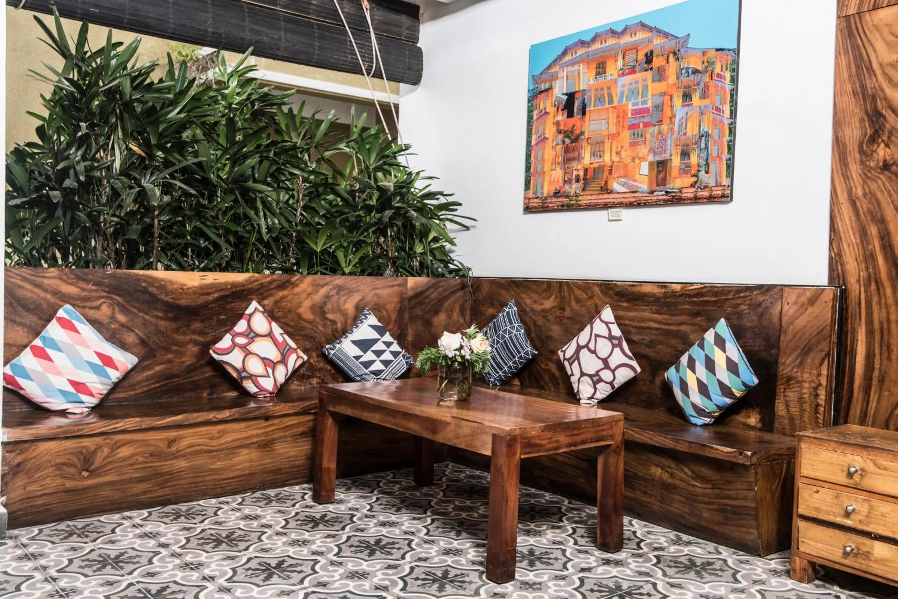 Restaurant/places to eat in PATIO Hotel & Urban Resort