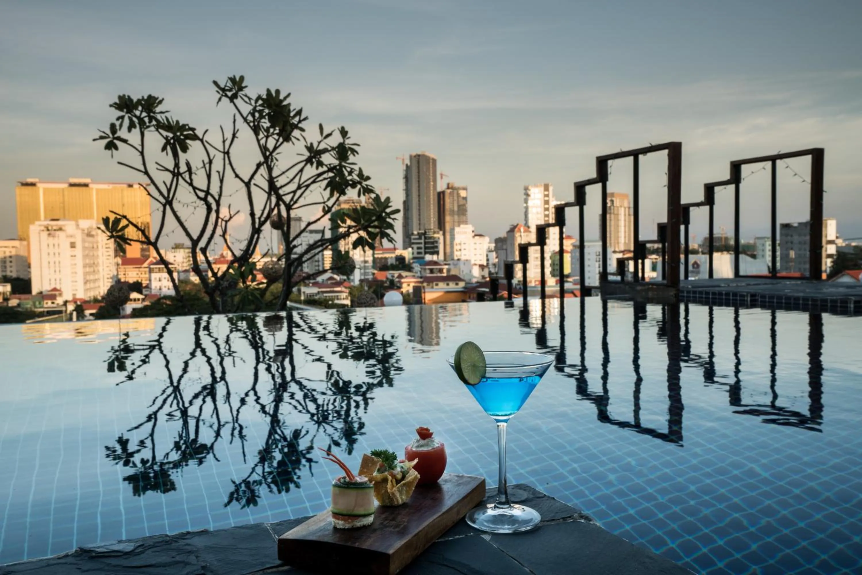 Restaurant/places to eat in PATIO Hotel & Urban Resort