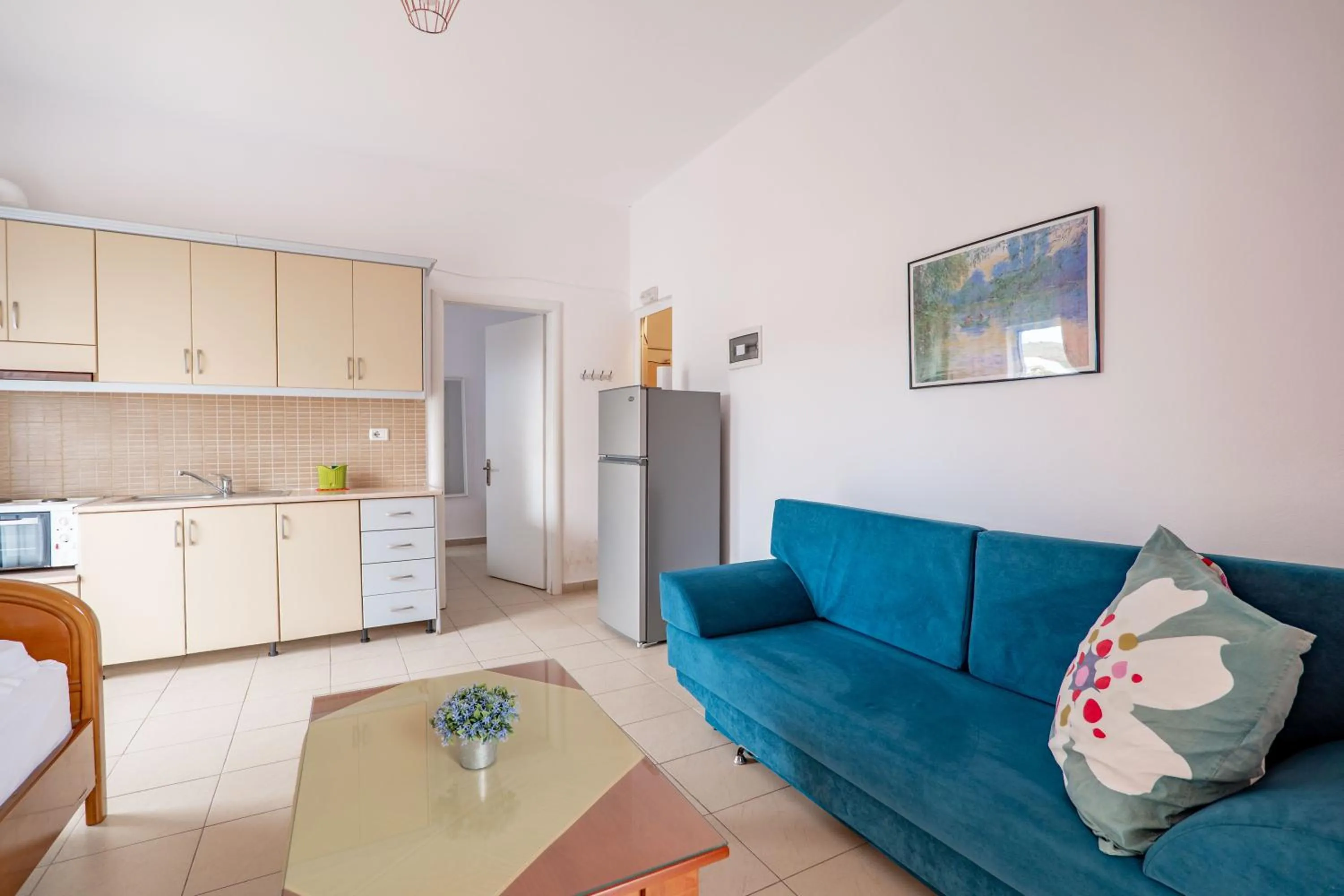 Kitchen or kitchenette in Gregory's Apartments