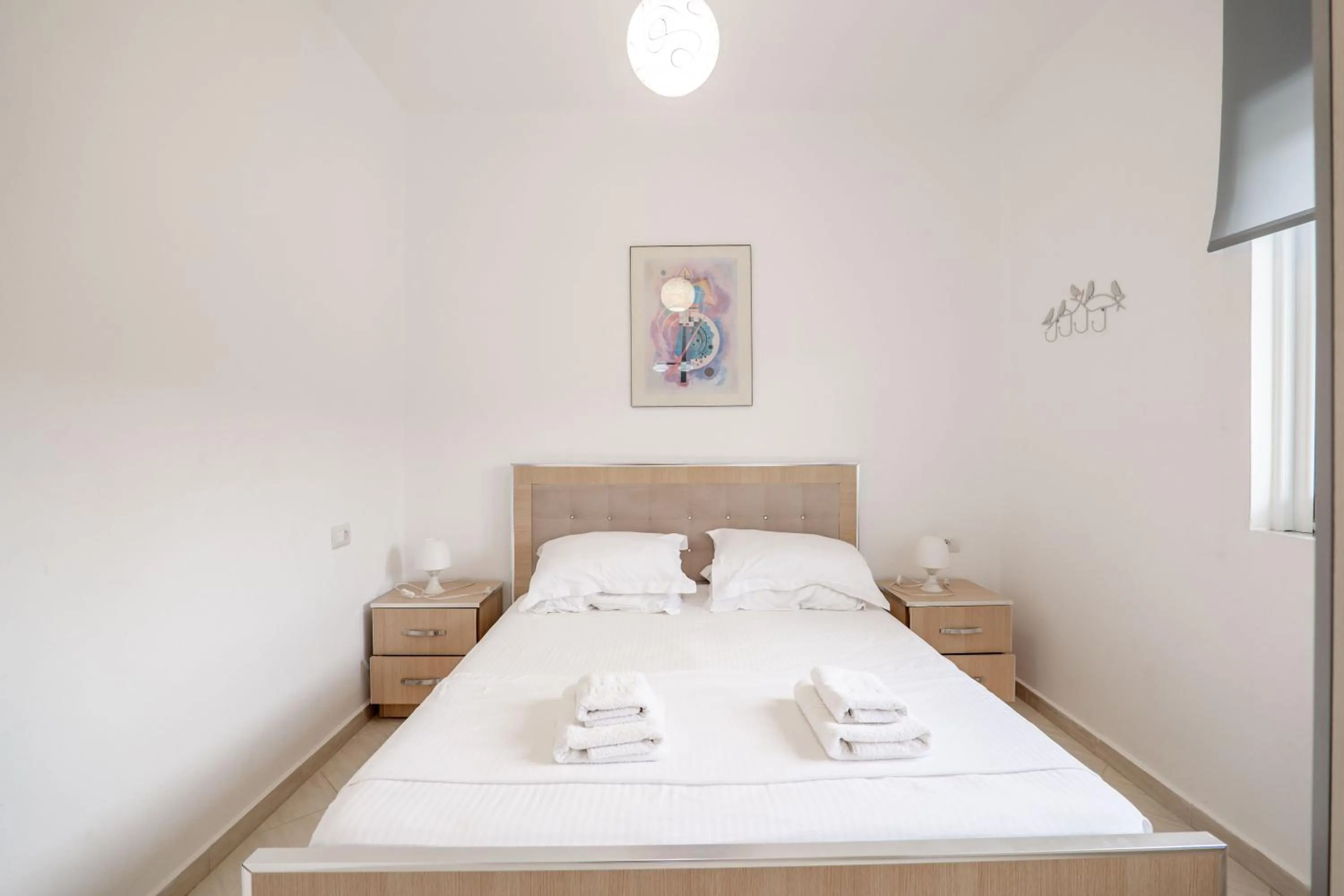 Photo of the whole room, Bed in Gregory's Apartments