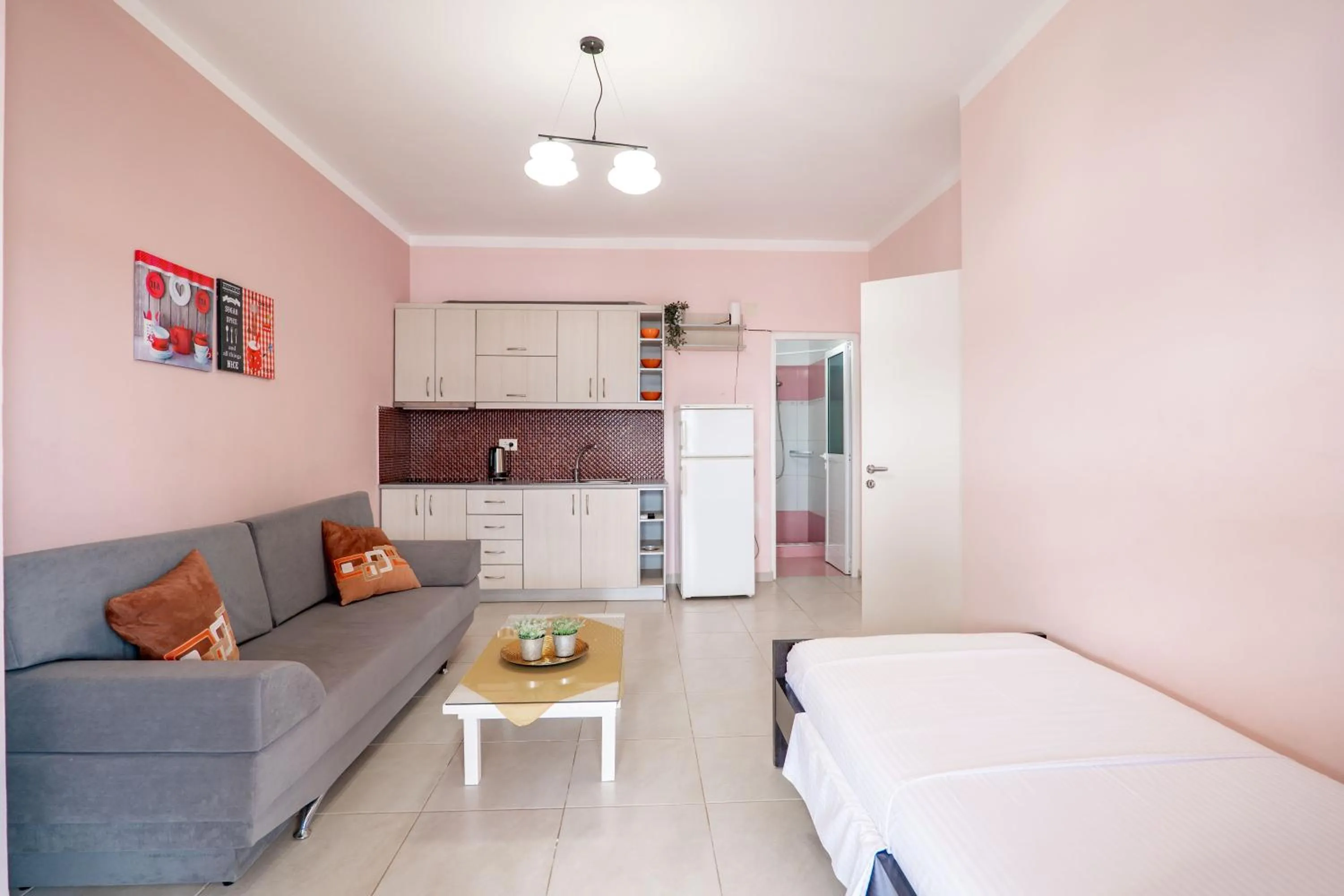 Photo of the whole room, Bed in Gregory's Apartments