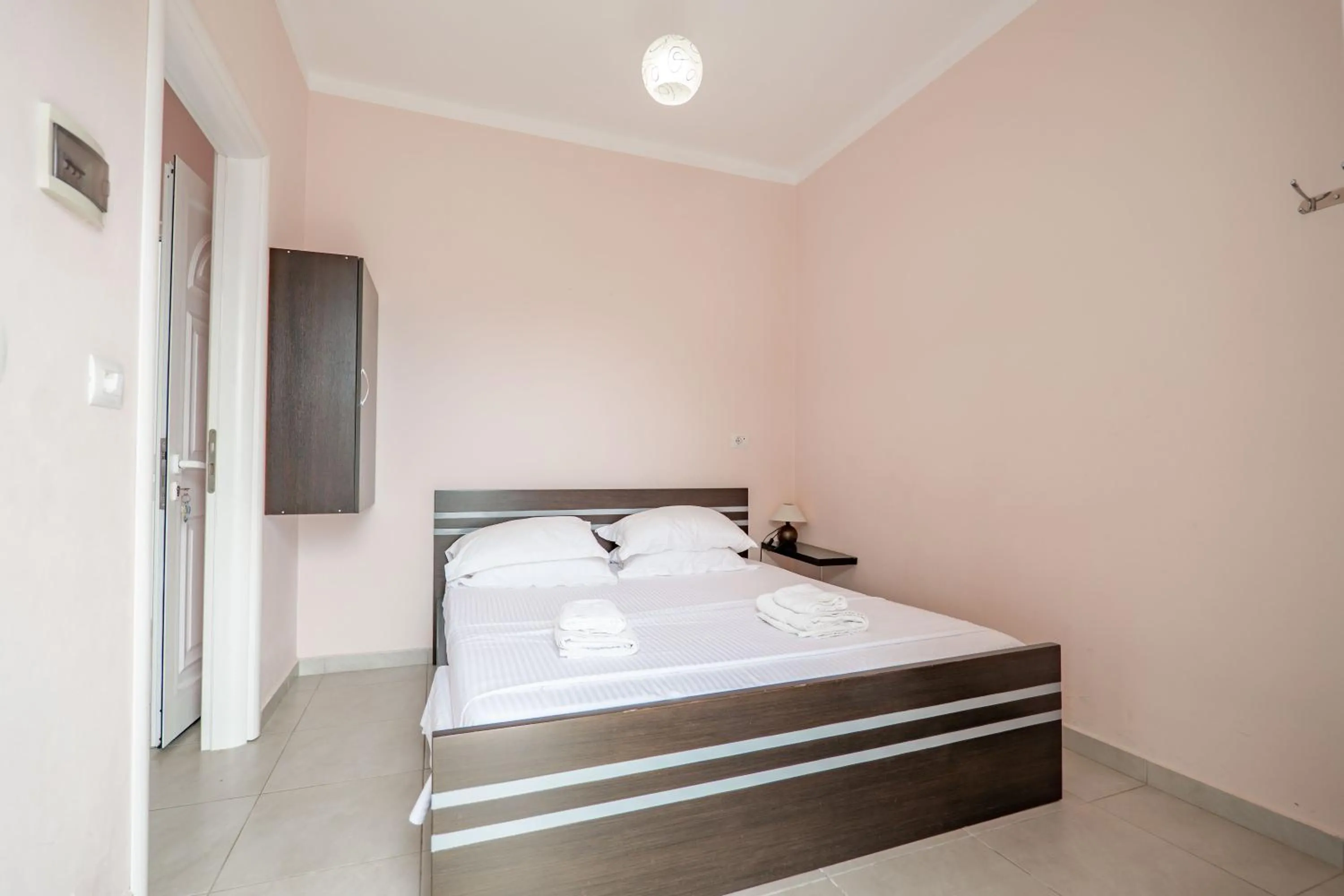 Photo of the whole room, Bed in Gregory's Apartments