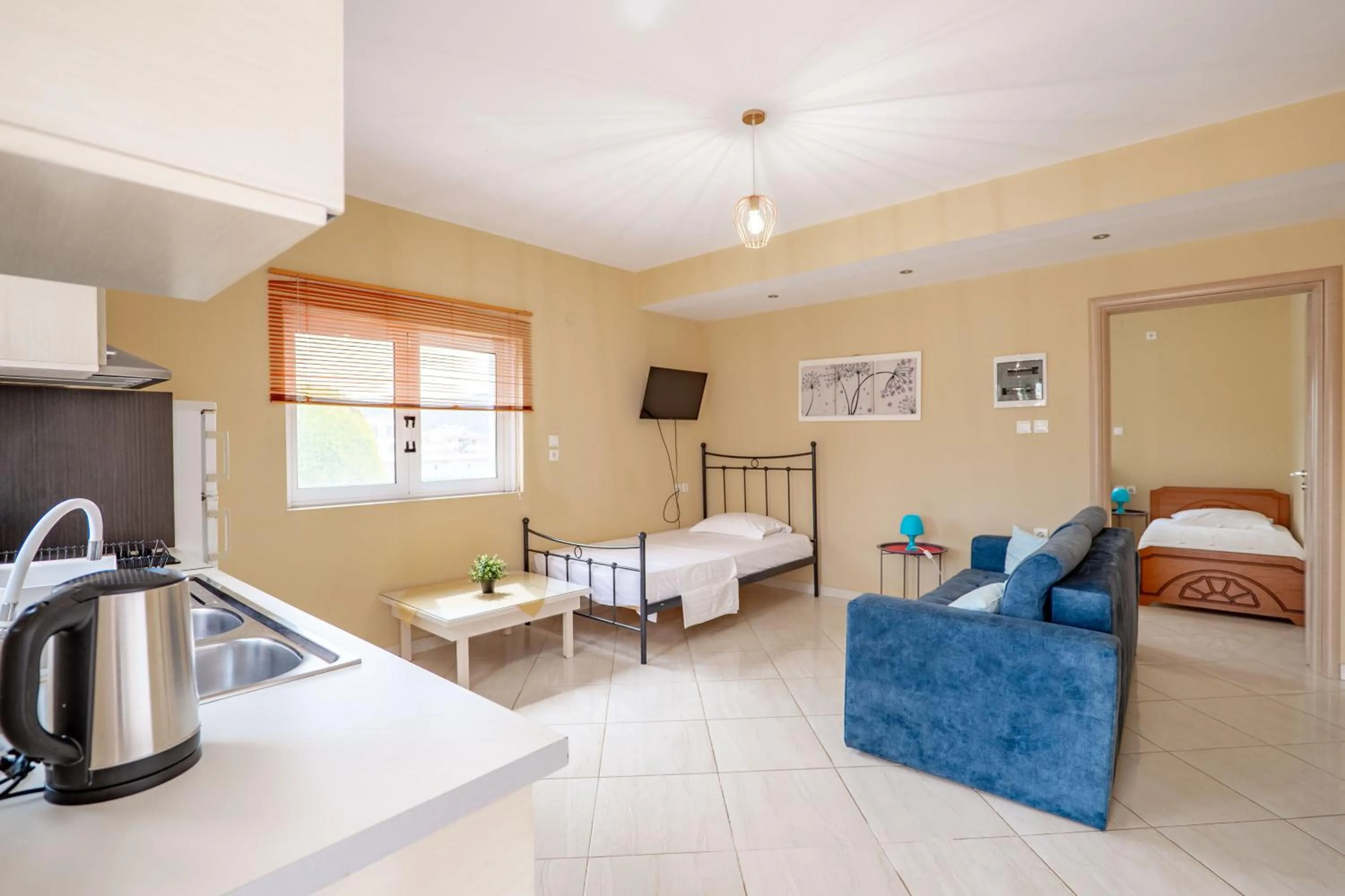 Photo of the whole room, Bed in Gregory's Apartments