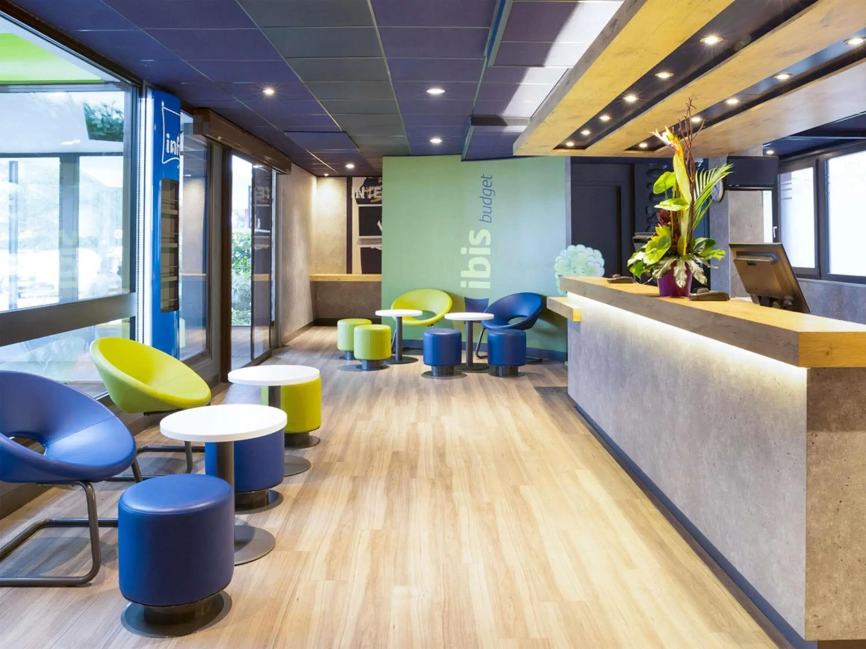 Property building in ibis budget Thonon Les Bains Property building in ibis budget Thonon Les Bains