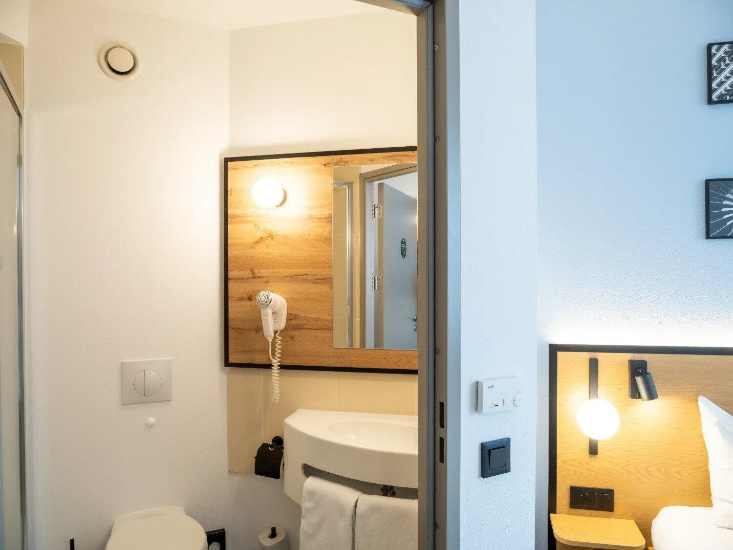 Photo of the whole room in B&B HOTEL Wrocław Centrum