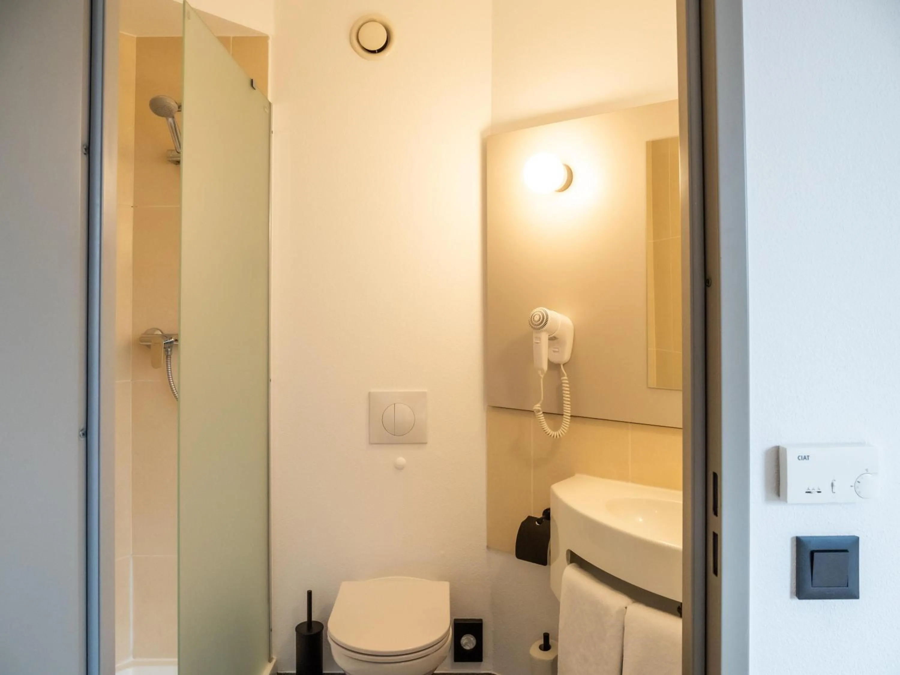 Photo of the whole room in B&B HOTEL Wrocław Centrum