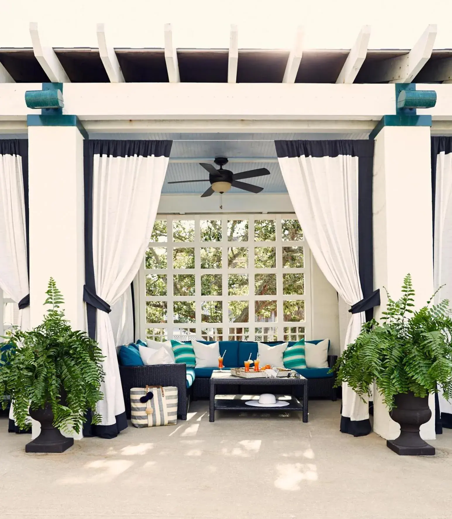 Swimming pool in Wild Dunes Resort - Sweetgrass Inn and Boardwalk Inn Swimming pool in Wild Dunes Resort - Sweetgrass Inn and Boardwalk Inn