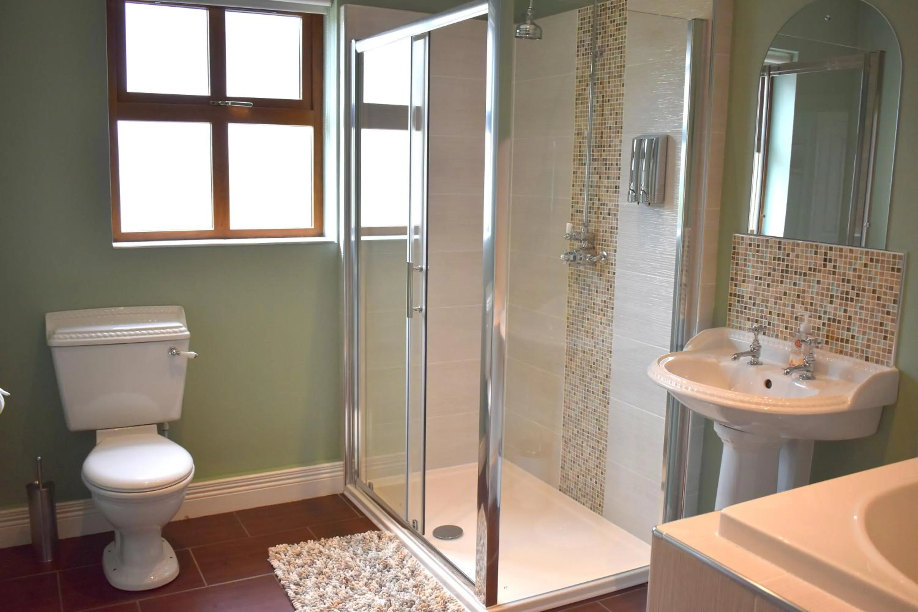 Shower in The Meadows B&B