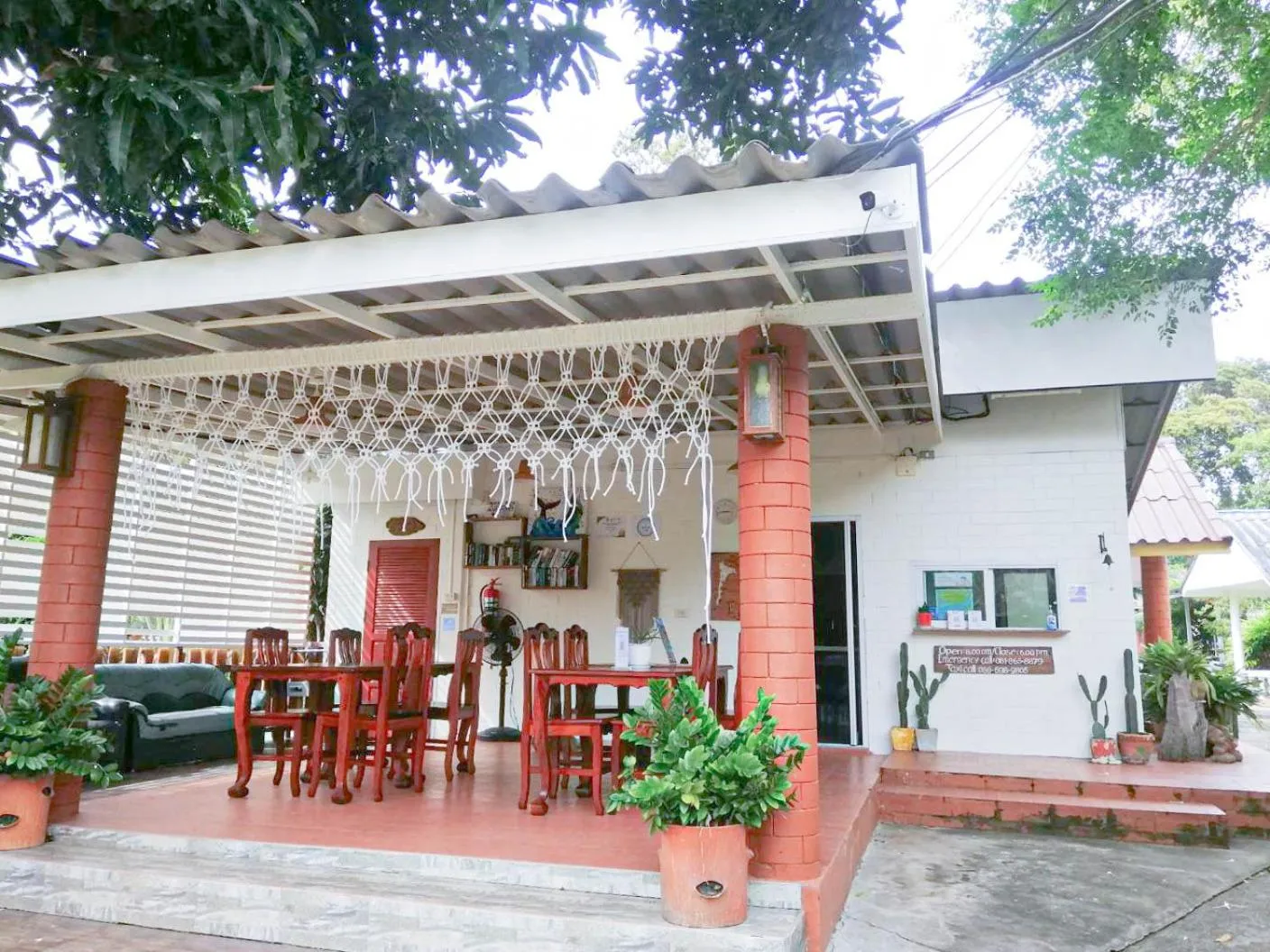 Lobby or reception in Samet Bellhouse