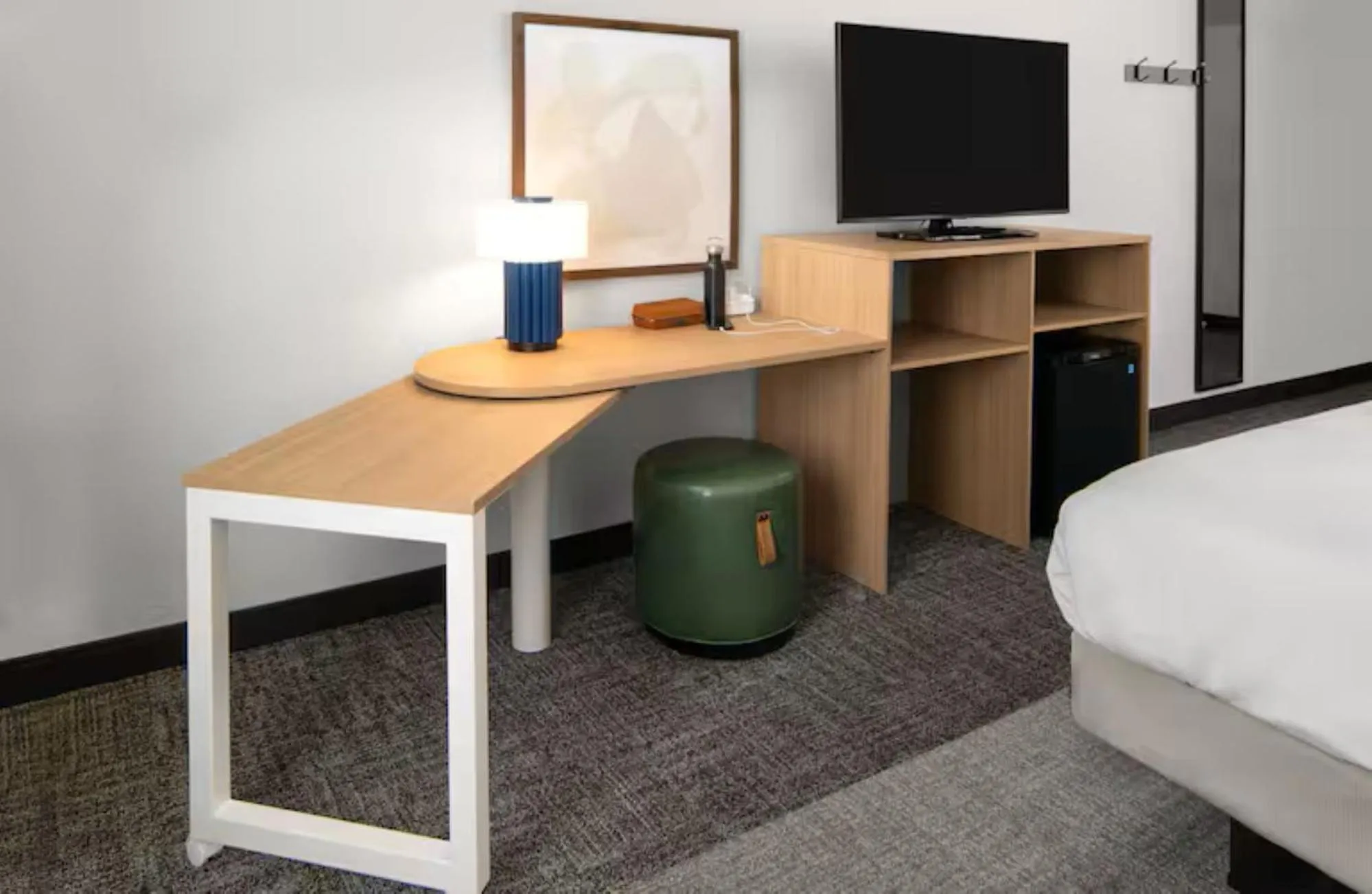 Guests, Bed in Spark by Hilton Fountain Hills Scottsdale