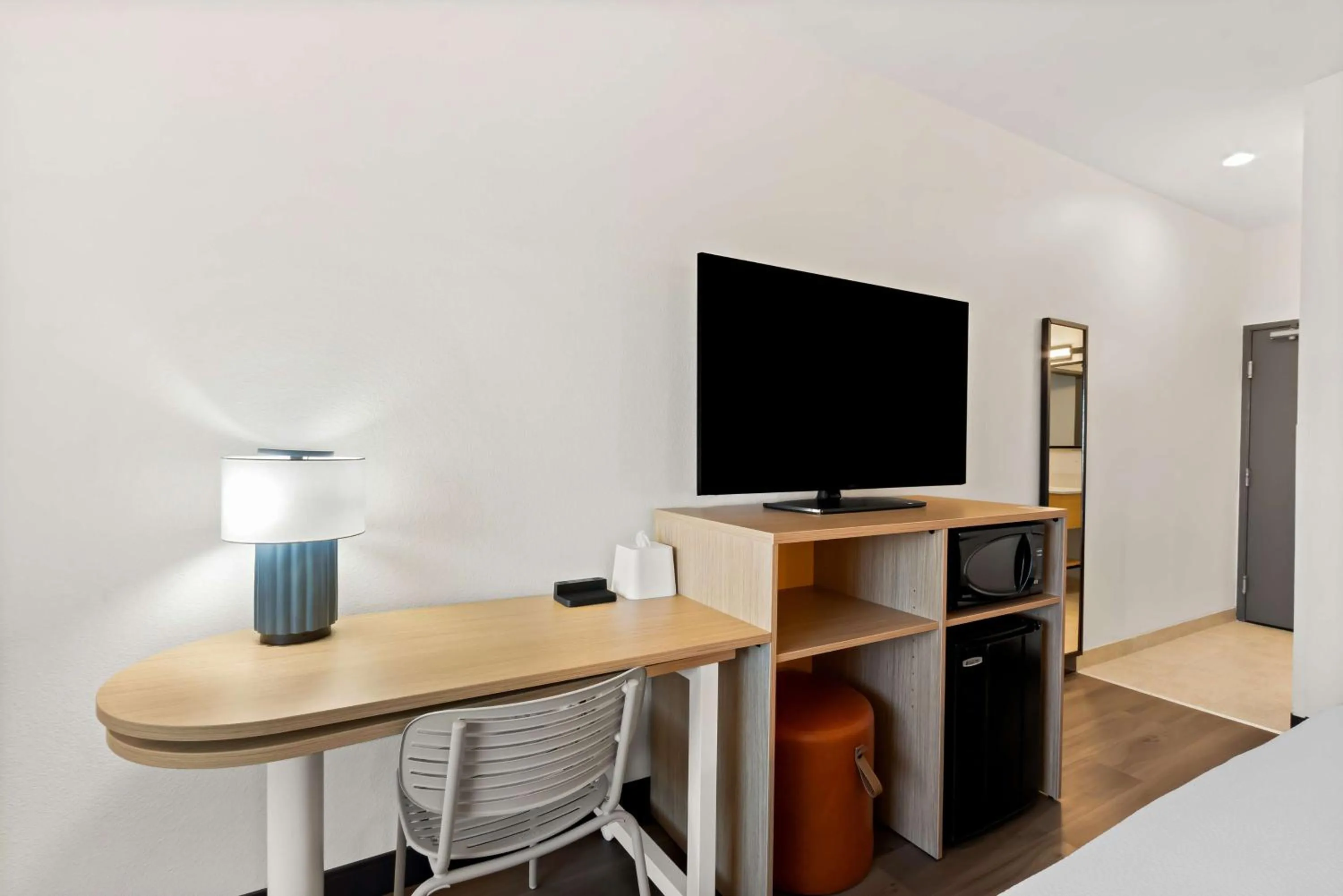 Bedroom in Spark by Hilton Fountain Hills Scottsdale