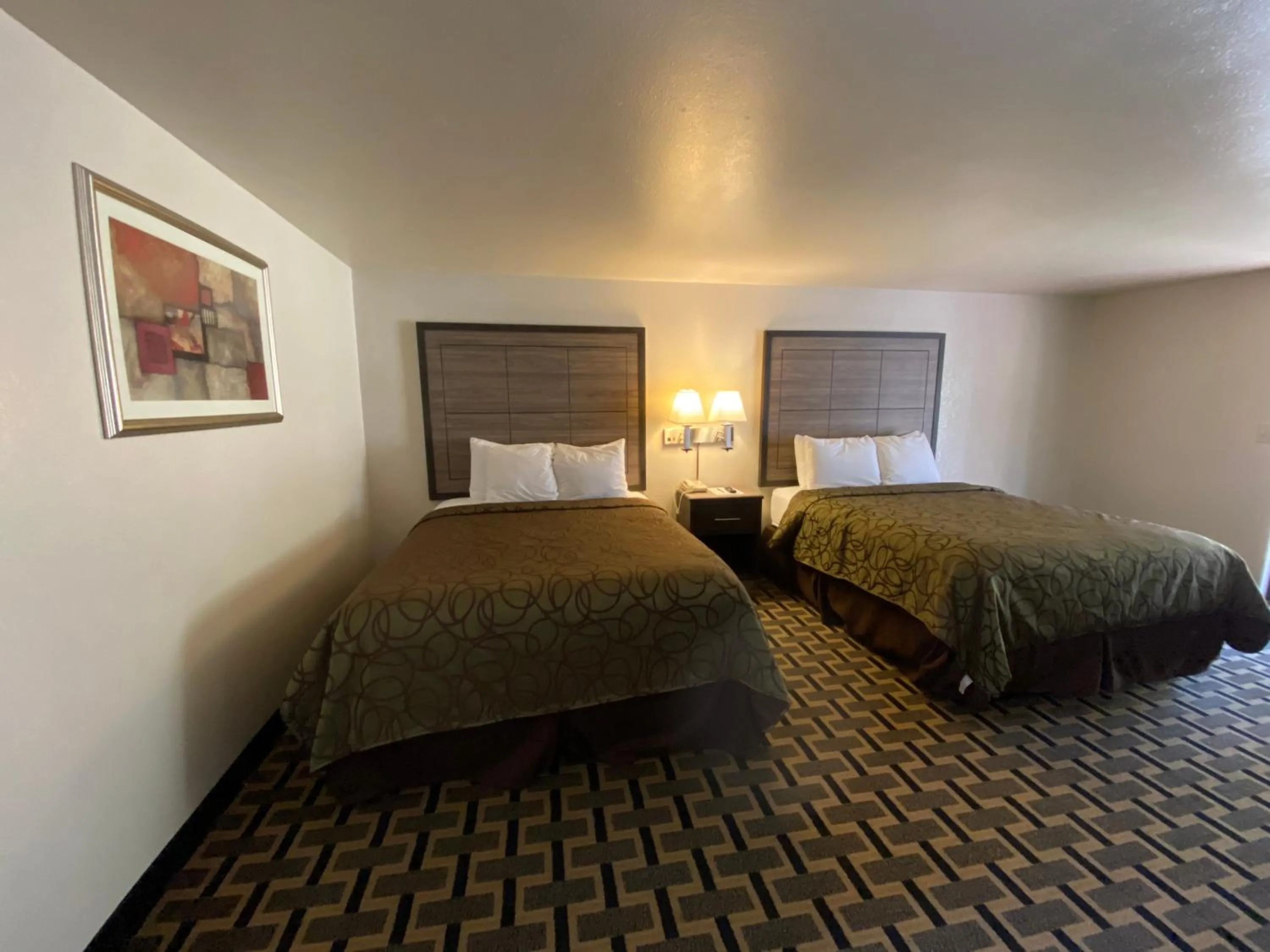 Bed in Motel In The Pines