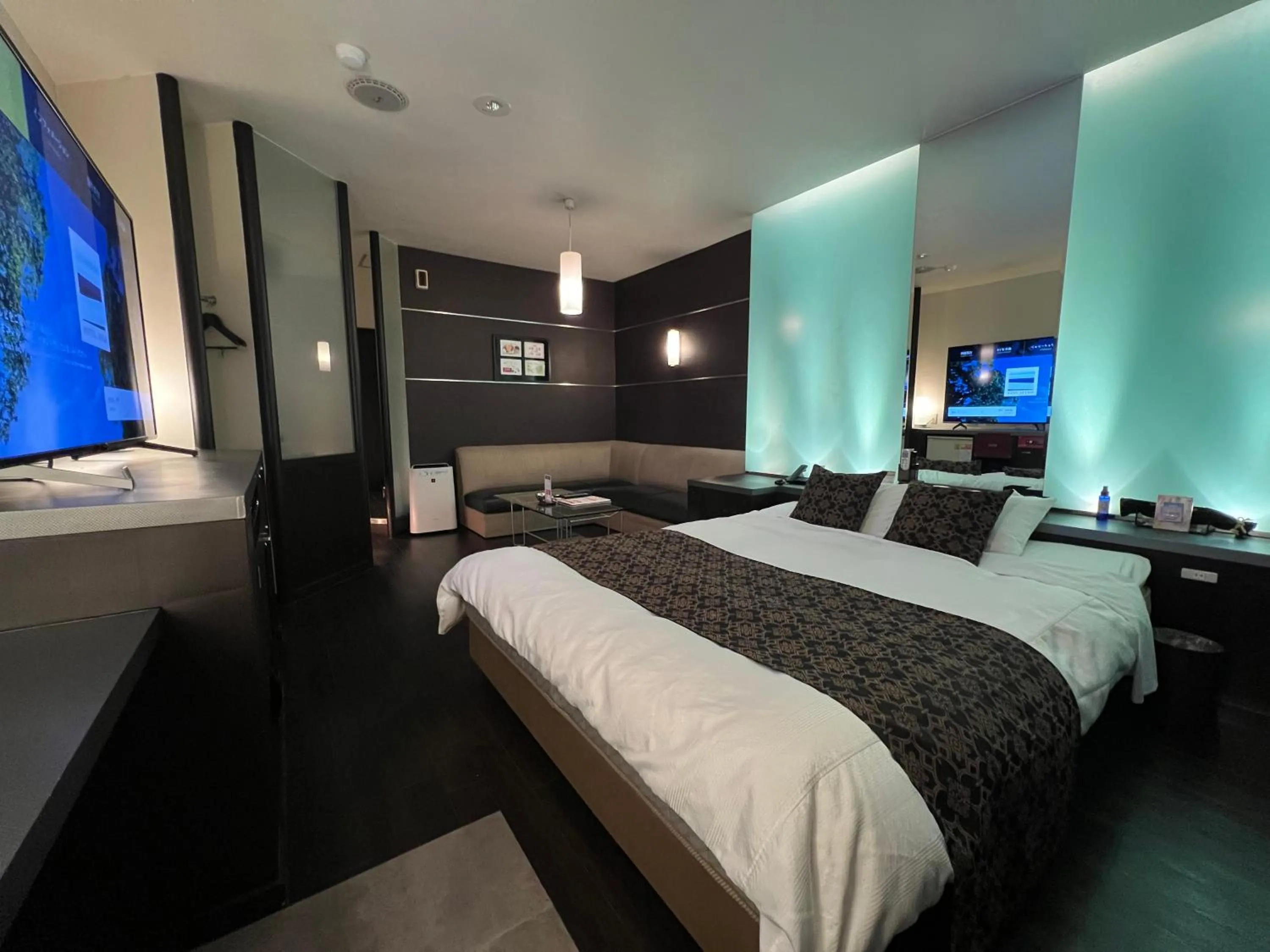 Photo of the whole room, Bed in HOTEL SOLA Yame-ADULT ONLY-artificial hot spring-