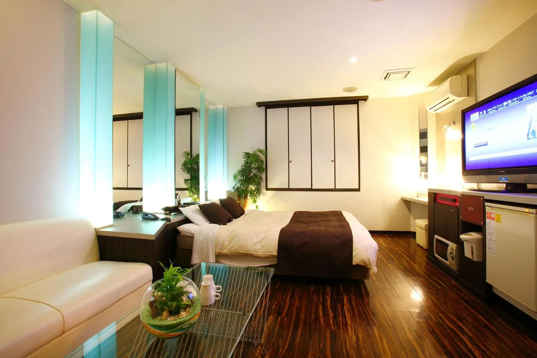 Photo of the whole room, Bed in HOTEL SOLA Yame-ADULT ONLY-artificial hot spring-