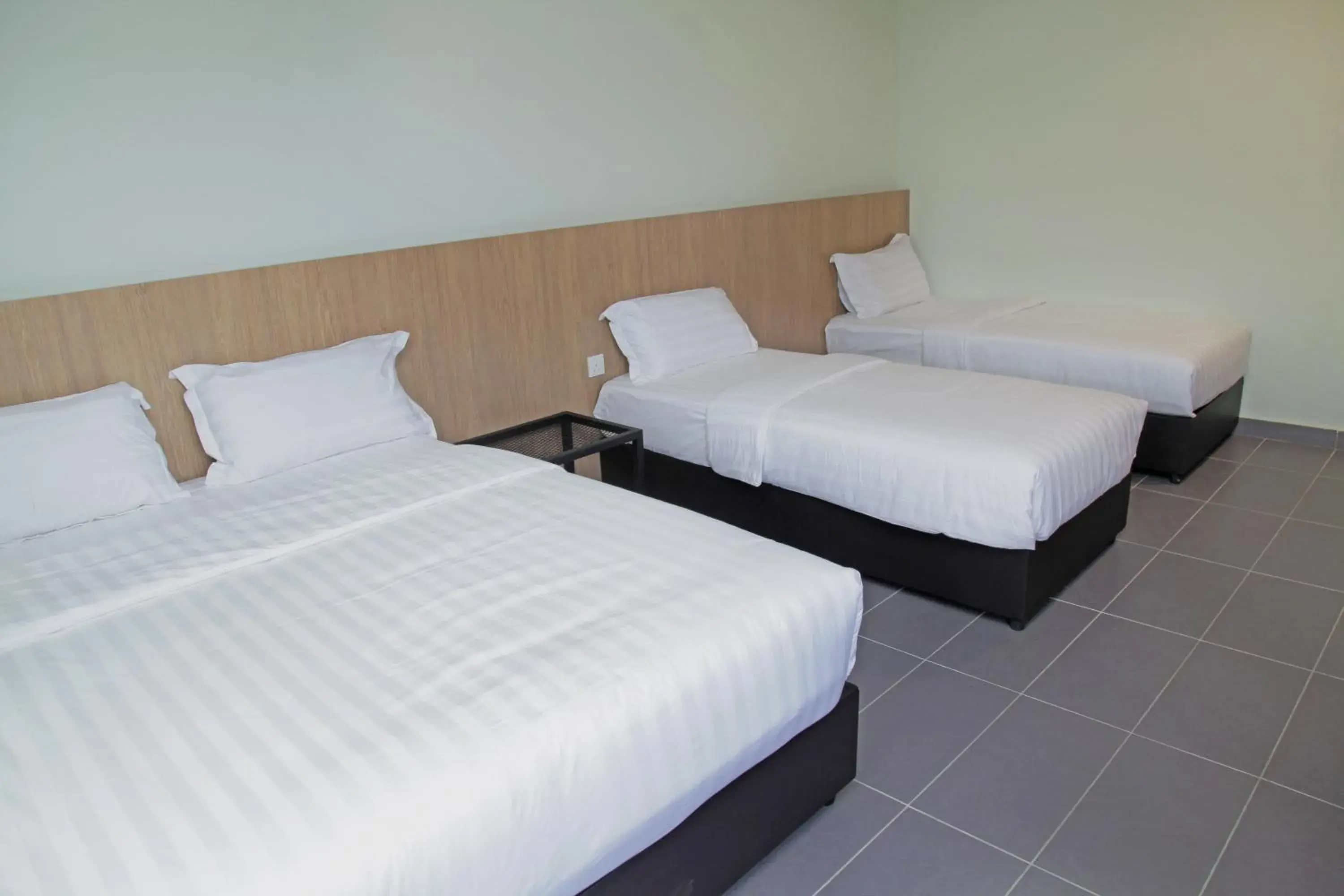 Family Room with Private Bathroom in Hotel ali Imran Family Room with Private Bathroom in Hotel ali Imran