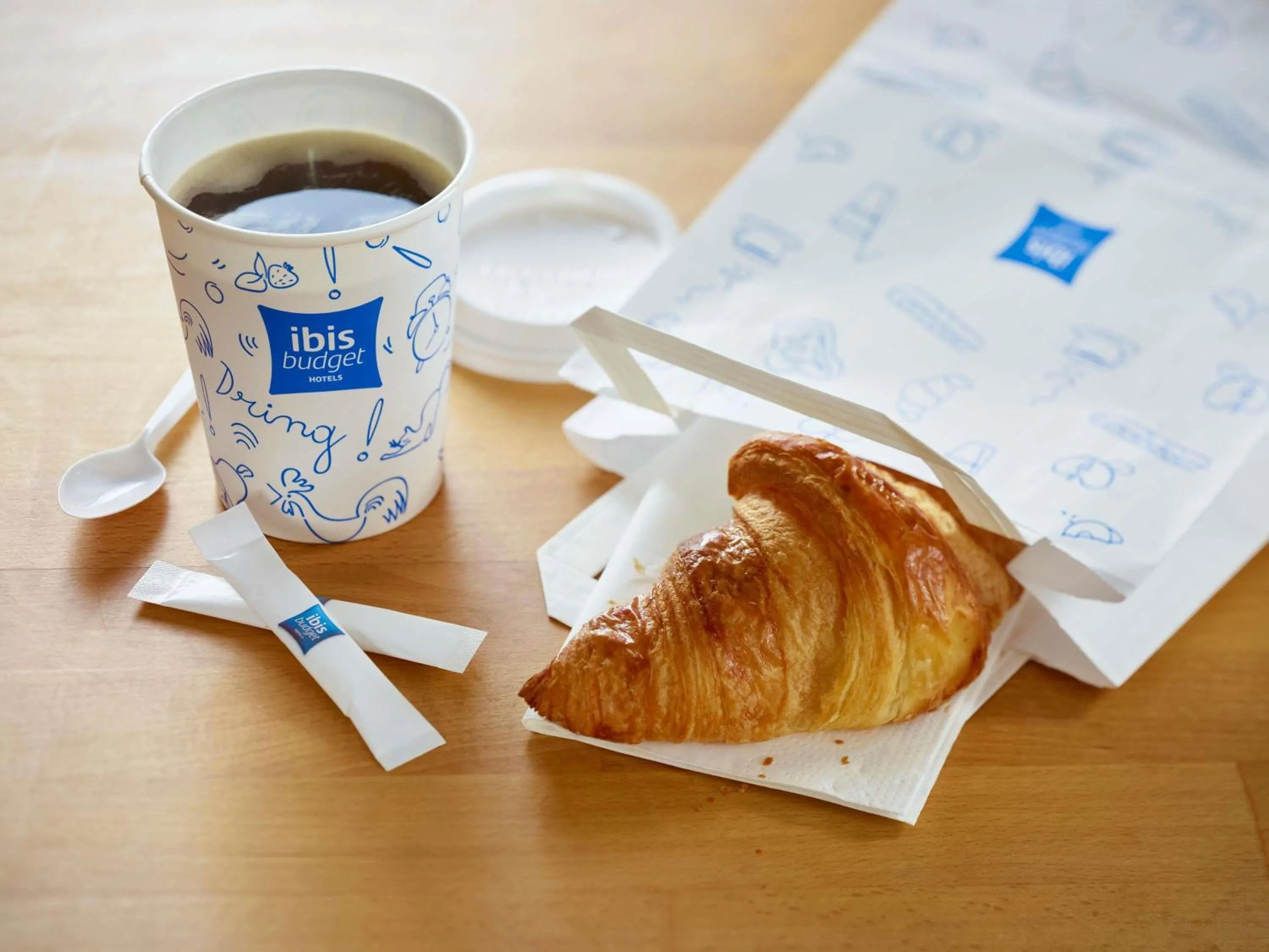 Breakfast in ibis budget Paris Porte de Montreuil